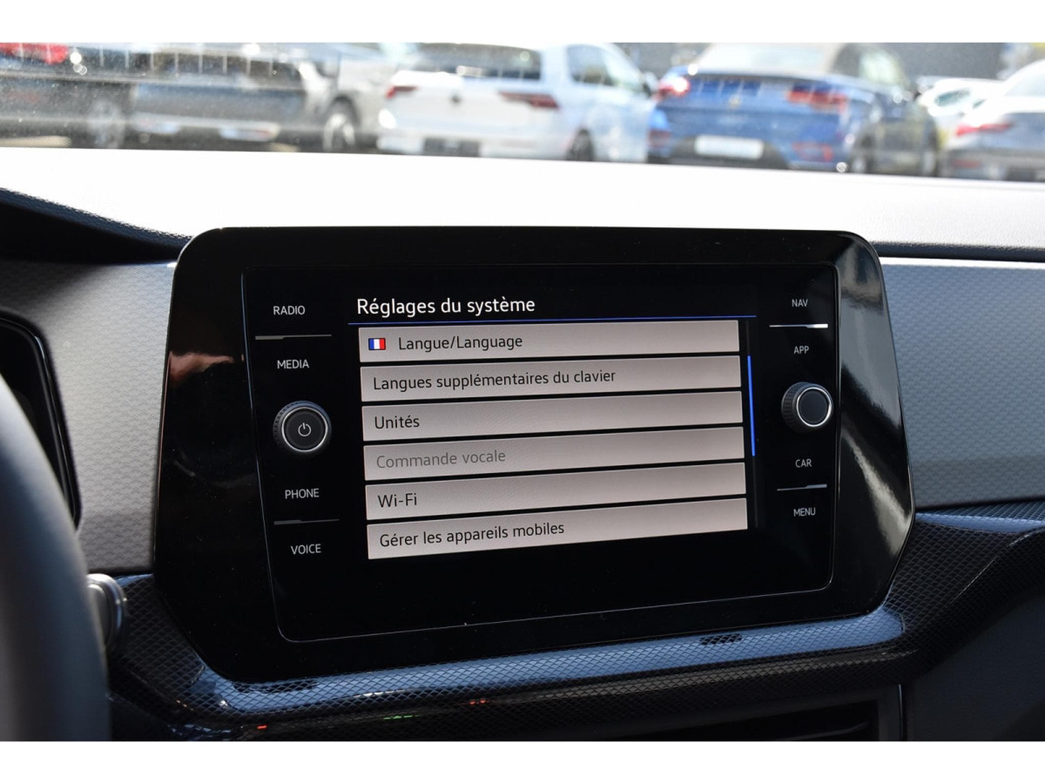 VW T-Cross 1.0 TSI Life DSG SG CHFF ACC TRAVEL SIDE CAM NEUF (2026) - Foto 13