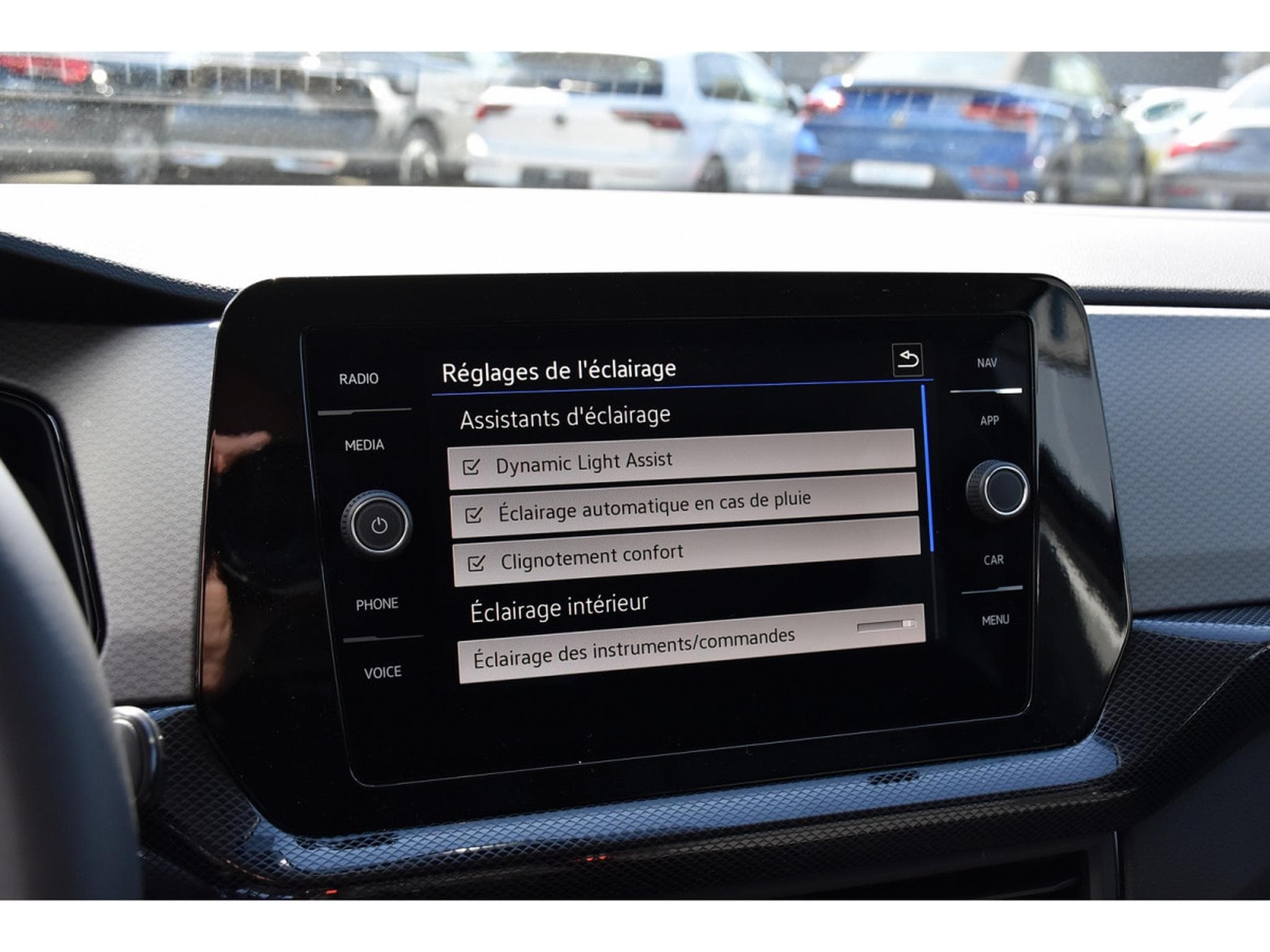 VW T-Cross 1.0 TSI Life DSG SG CHFF ACC TRAVEL SIDE CAM NEUF (2026) - Foto 15