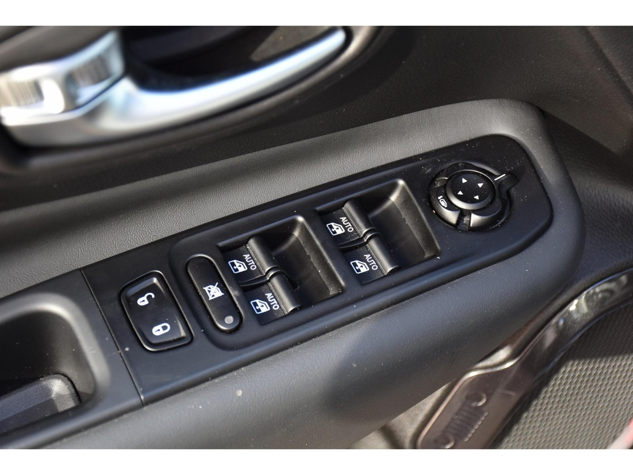 Jeep Renegade 4Xe 1.3 T4 PHEV AWD S CUIR PANO ACC LANE SIDE GPS CAM (2022) - Foto 18