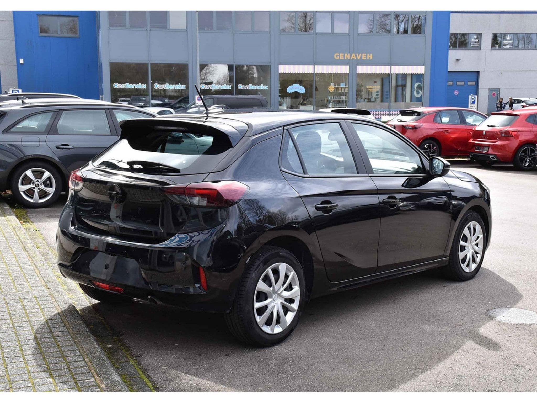 Opel Corsa 1.2 Turbo Edition AT8 REGUL LANE SIDE CAM 1° MAIN (2025) - Foto 4