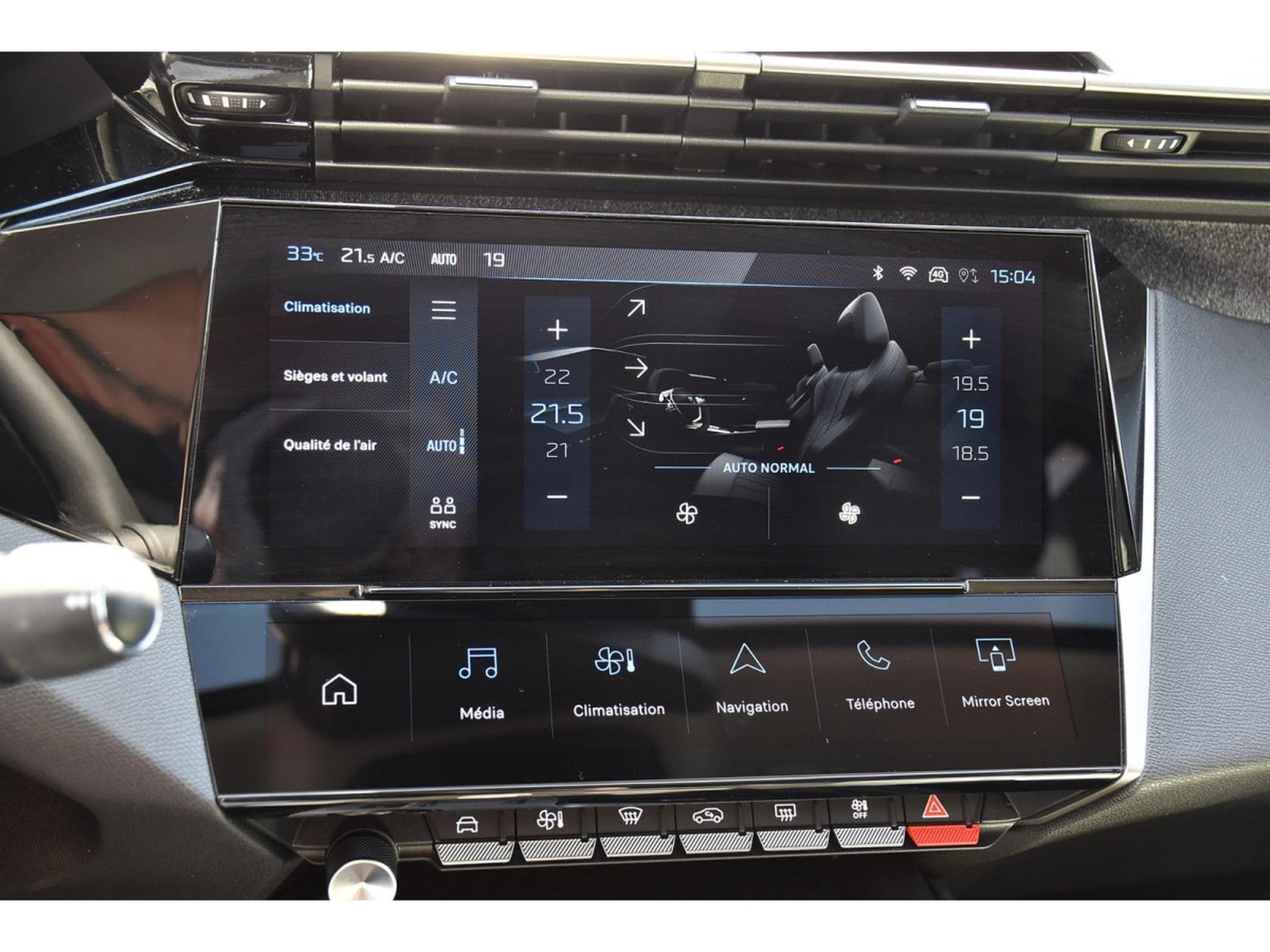 Peugeot 408 1.2 PureTech Allure EAT8 SG CHFF LANE CAM360 JA19 1° MAIN (2024) - Foto 17