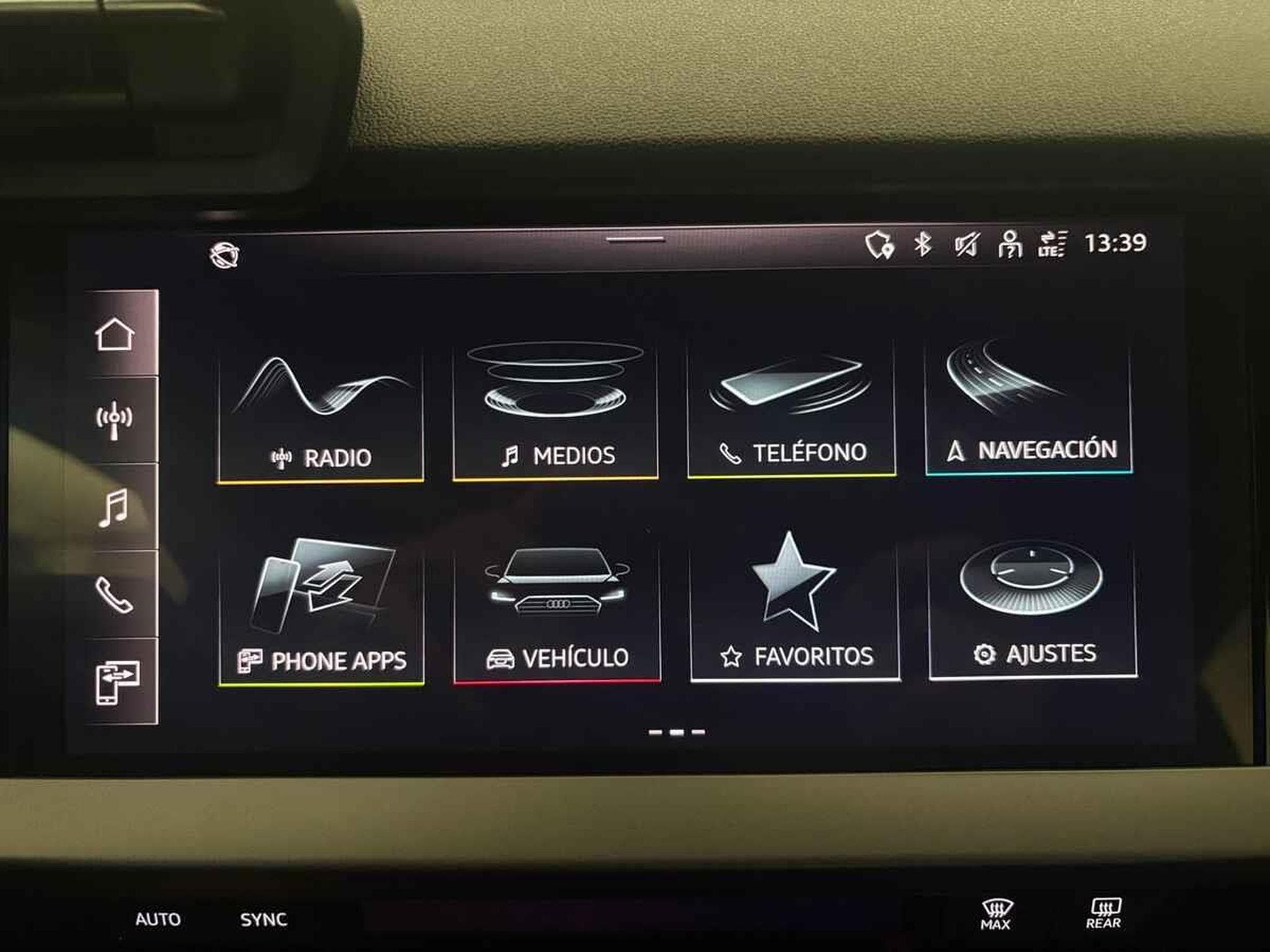 Audi A3 Sportback -25% 30 TFSI 116cv BVA+MIRRORLINK+Opts (2024) - Photo 10