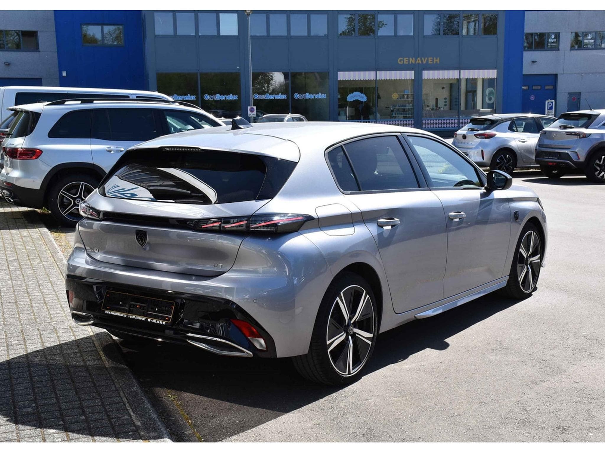 Peugeot 308 1.2 PureTech GT EAT8 REGUL LANE GPS CAM 1° MAIN (2024) - Foto 4