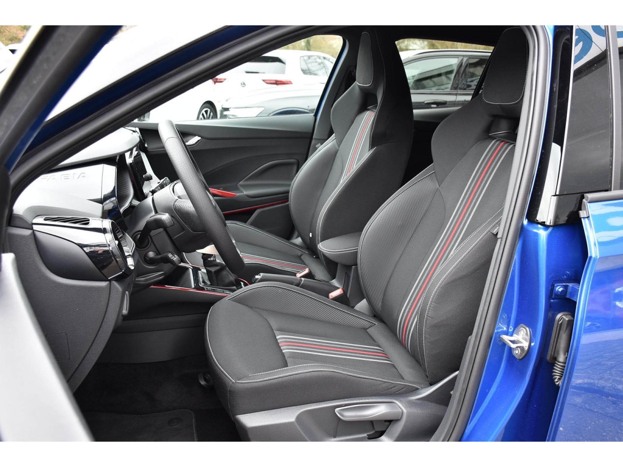 Skoda Fabia 1.0 TSI Monte Carlo DSG ACC TRAVEL CAM KESSY NEUVE (2026) - Foto 6