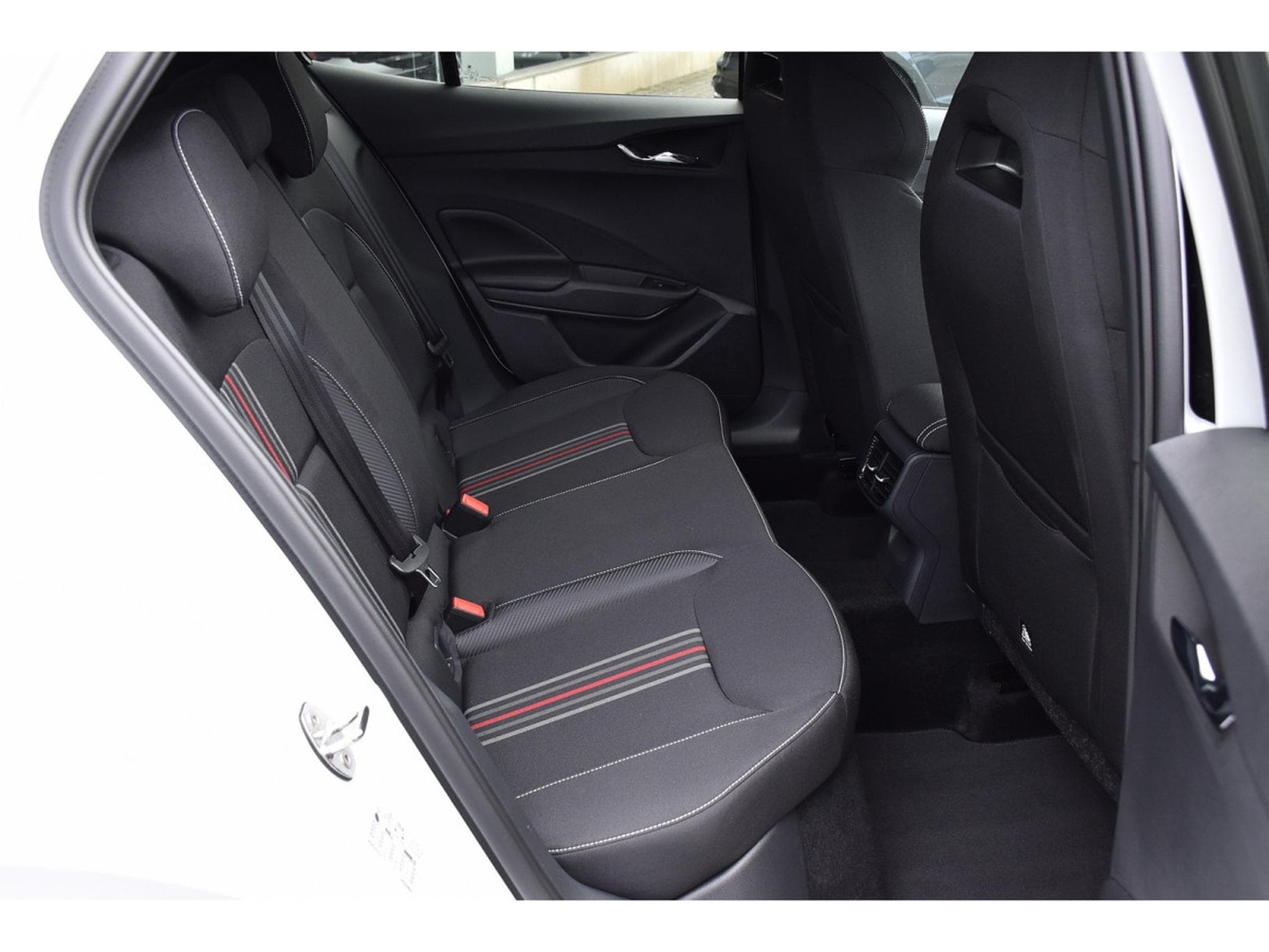 Skoda Fabia 1.0 TSI Monte Carlo DSG ACC TRAVEL CAM KESSY NEUVE (2026) - Foto 8