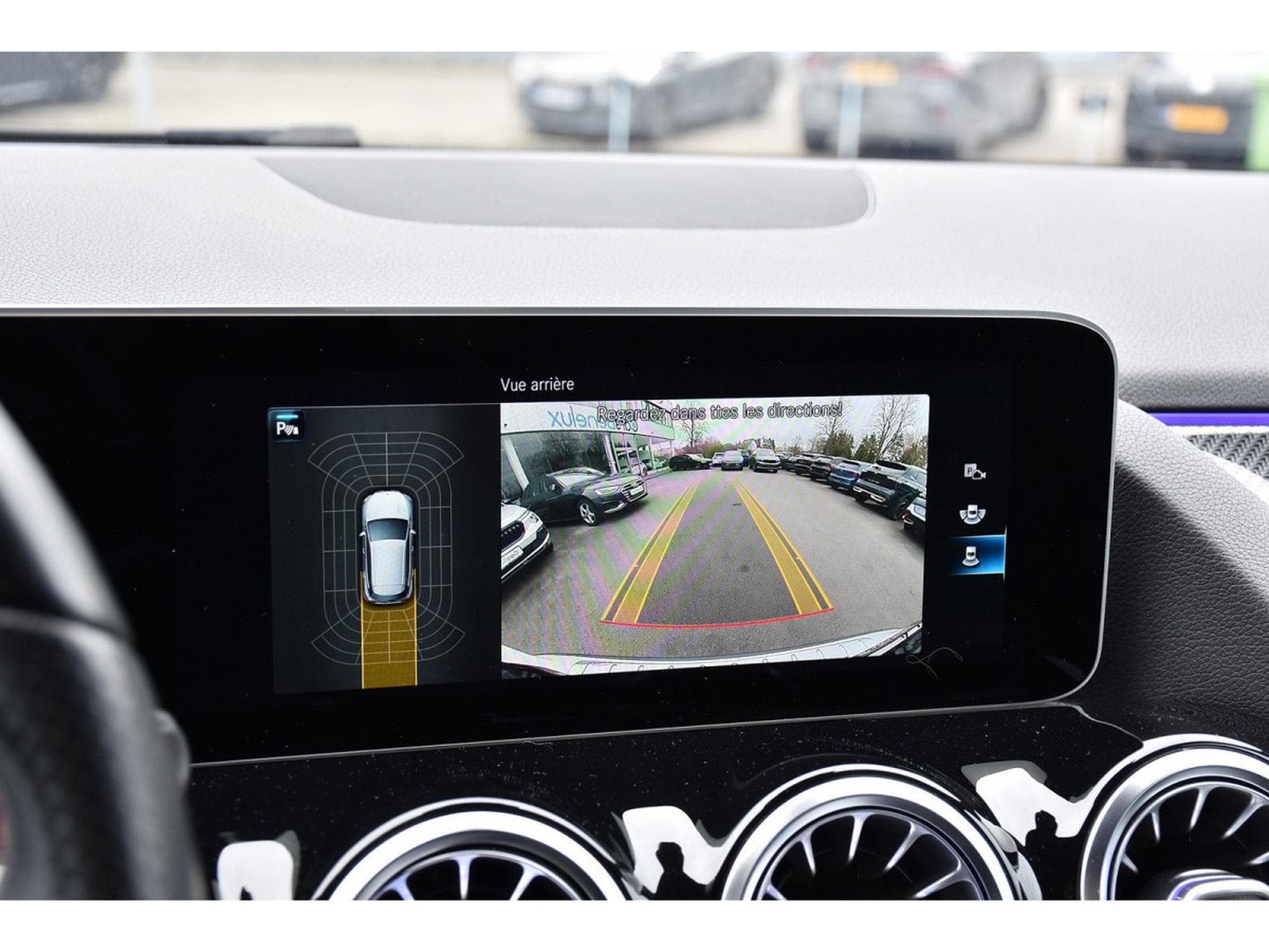 Mercedes GLA 200 CDI AMG Line 8G-Tronic GPS LANE SIDE CAM KEYLESS 1° MAIN (2021) - Foto 15