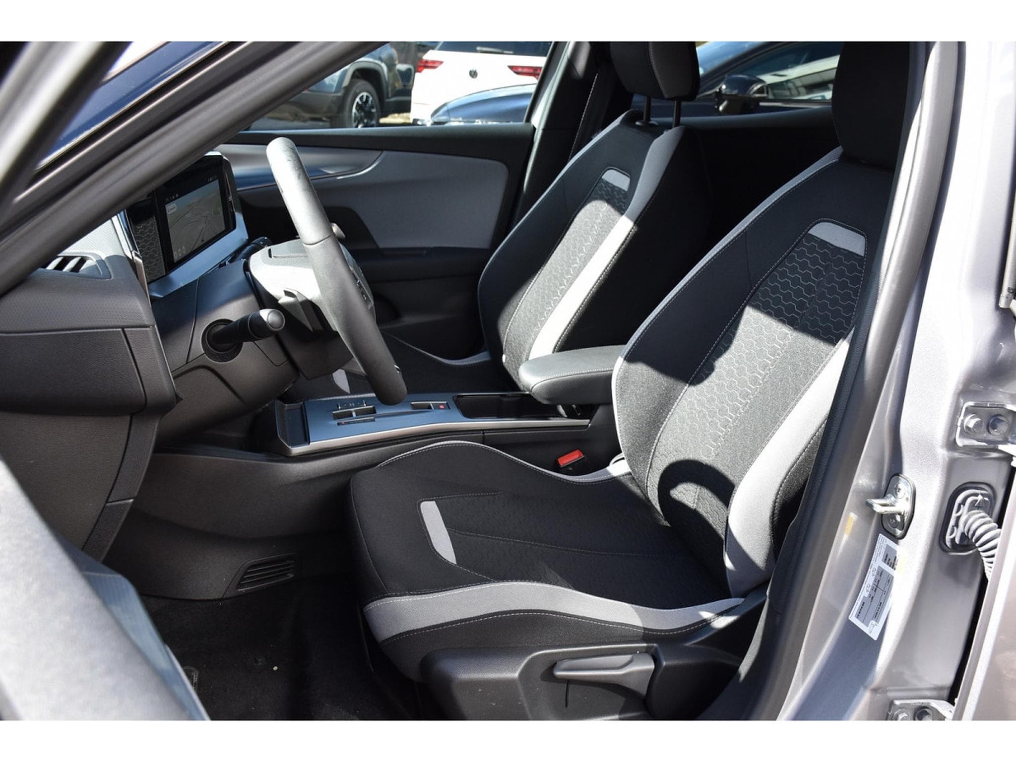 Opel Mokka 1.2 Turbo MHEV 145 Edition e-DCT6 ACC SIDE GPS CAM 1° MAIN (2025) - Foto 6