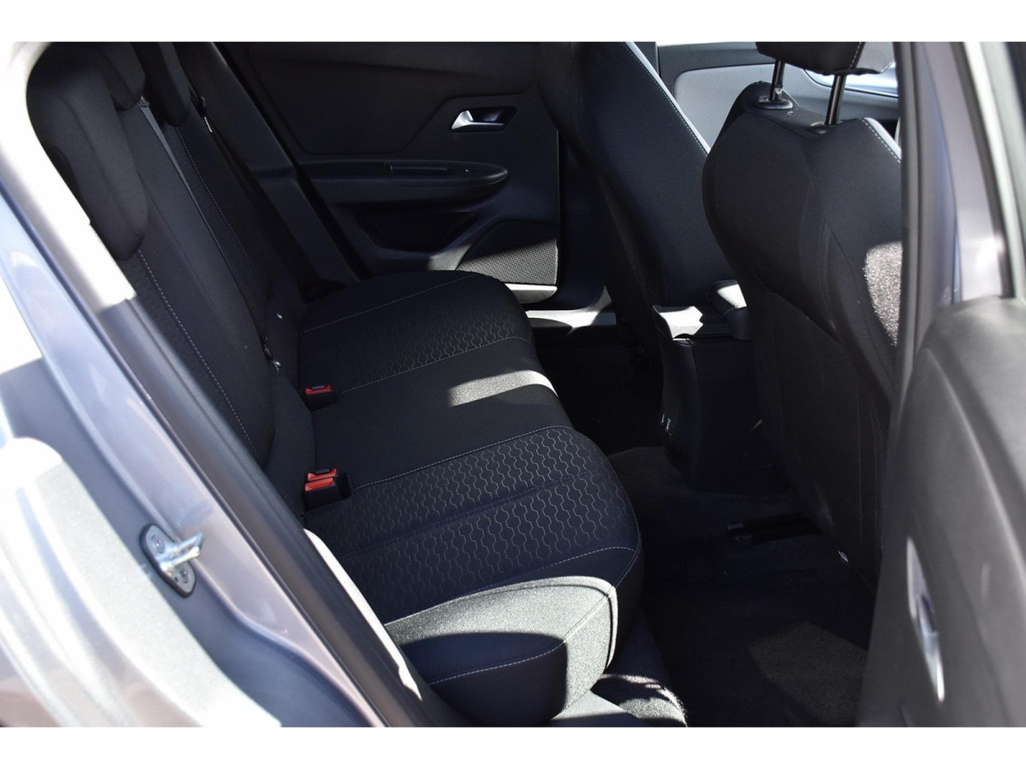 Opel Mokka 1.2 Turbo MHEV 145 Edition e-DCT6 ACC SIDE GPS CAM 1° MAIN (2025) - Foto 8