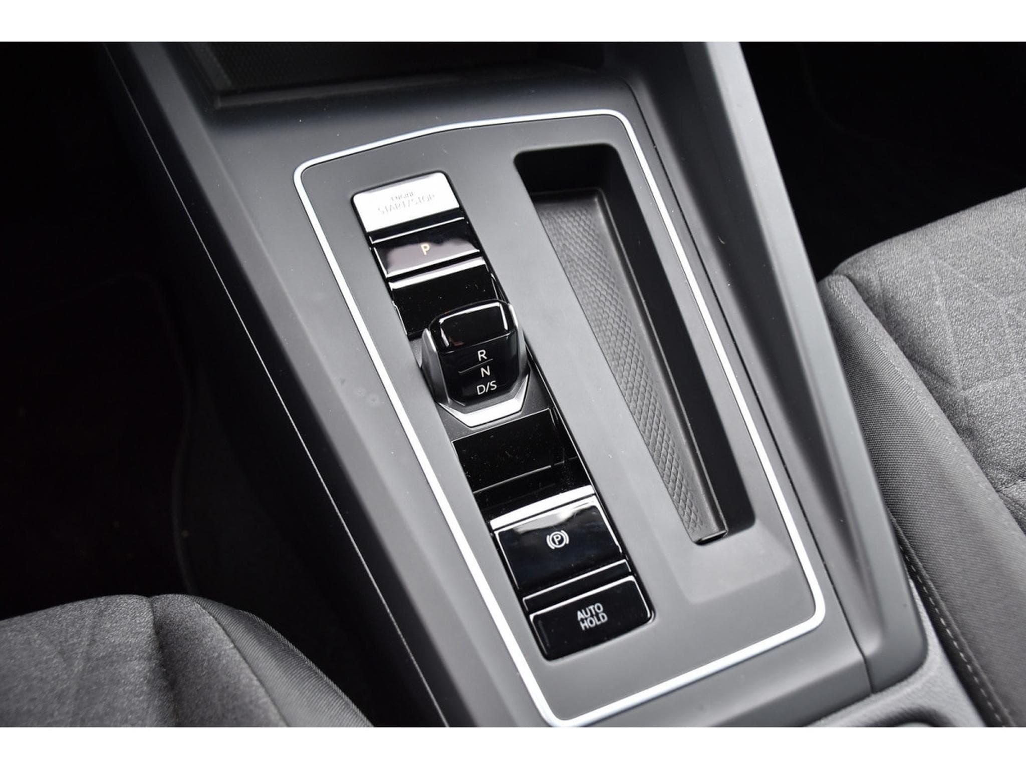 VW Golf 2.0 TDI Life DSG ACC GPS LANE 1° MAIN (2025) - Foto 18