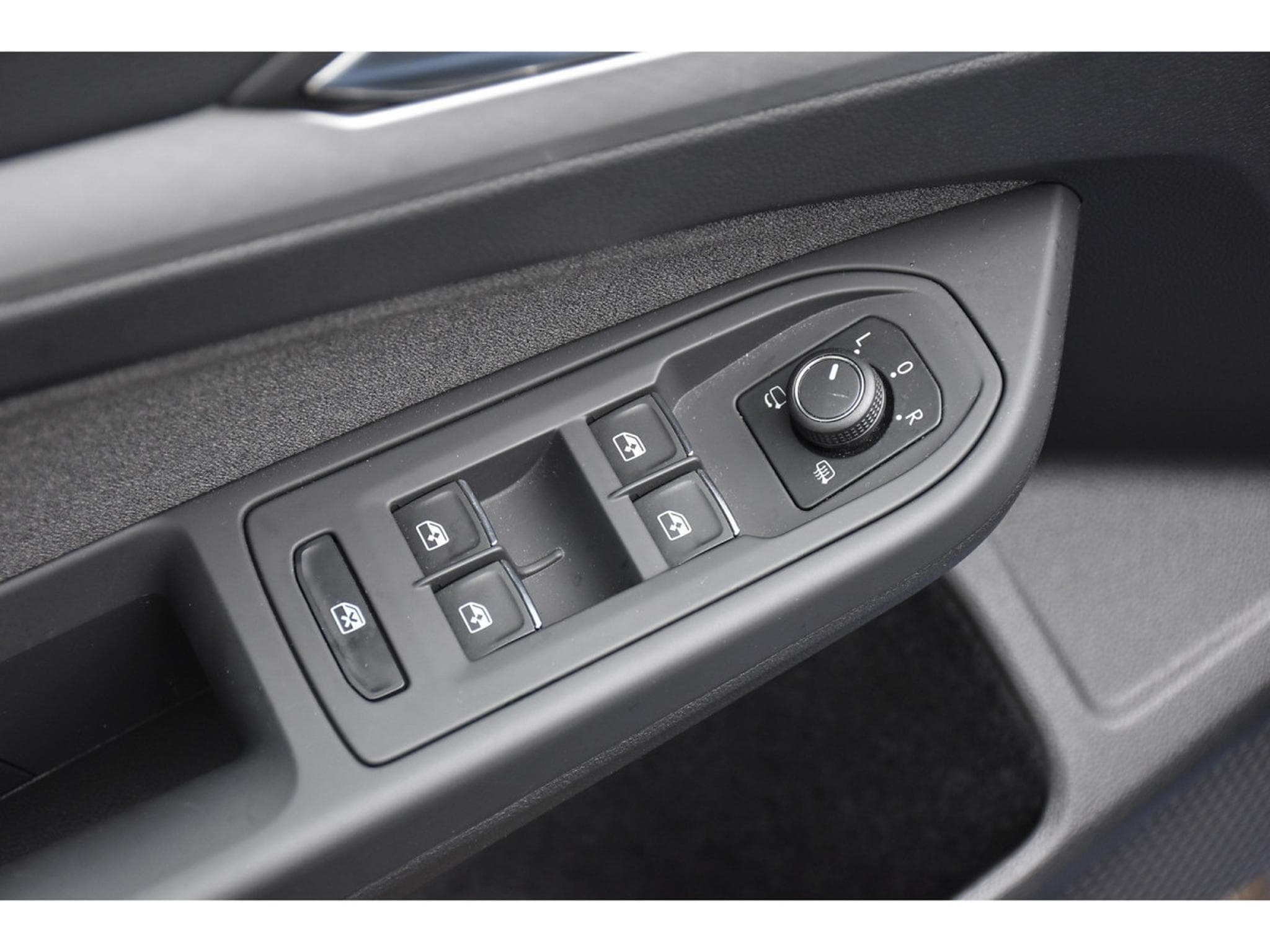 VW Golf 2.0 TDI Life DSG ACC GPS LANE 1° MAIN (2025) - Foto 20