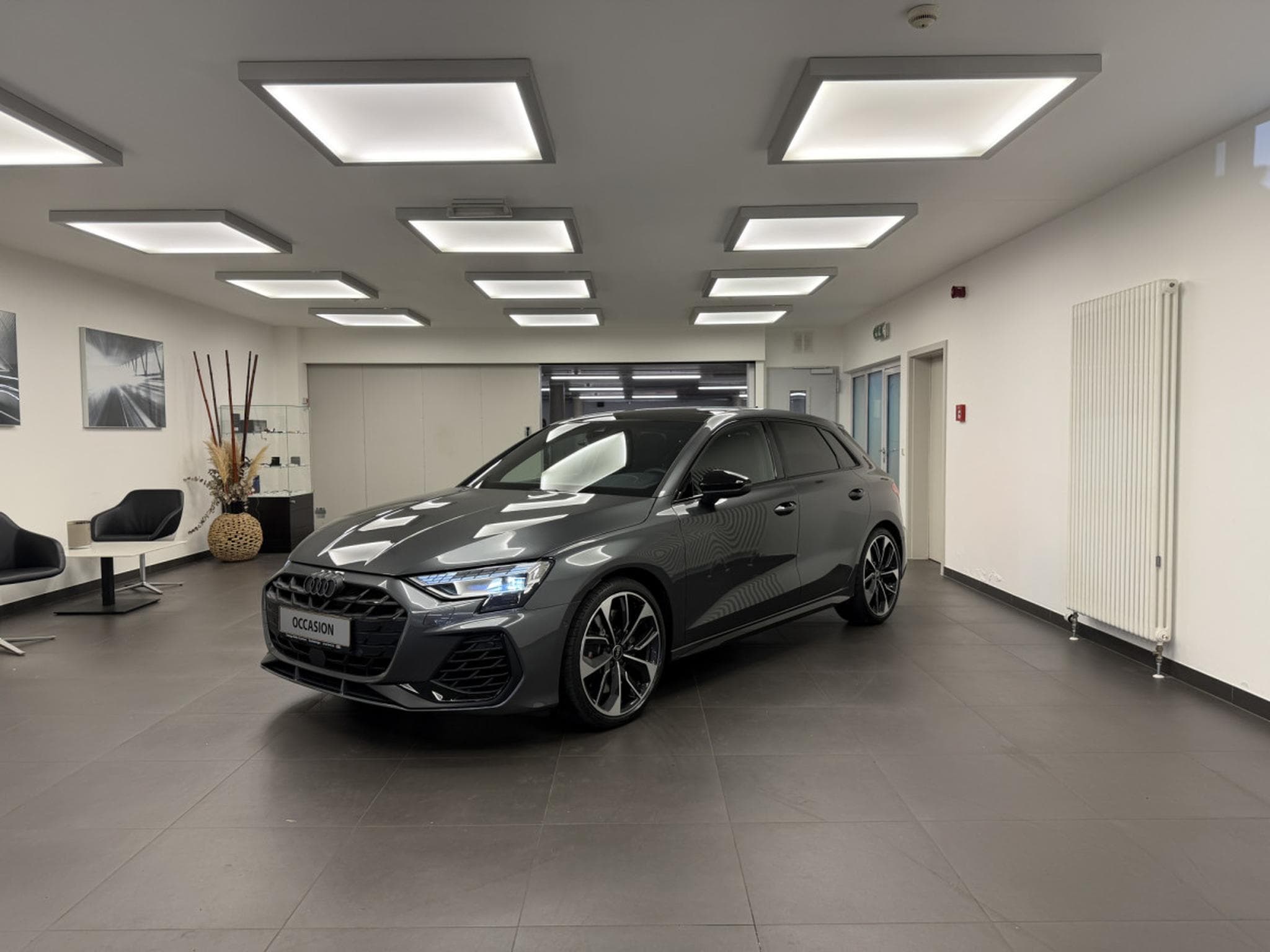 Audi S3 Sportback TFSI quattro 333 CV / 245 kW S tronic (2025) - Photo 1