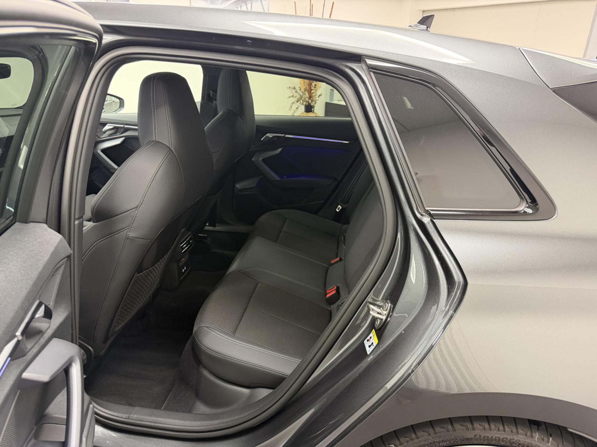 Audi S3 Sportback TFSI quattro 333 CV / 245 kW S tronic (2025) - Photo 6