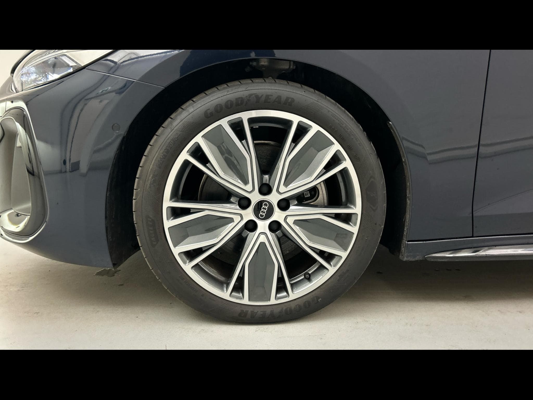 Audi A5 40 TDI 204 CV AVANT S TRONIC S LINE PLUS *360°* (2025) - Foto 24