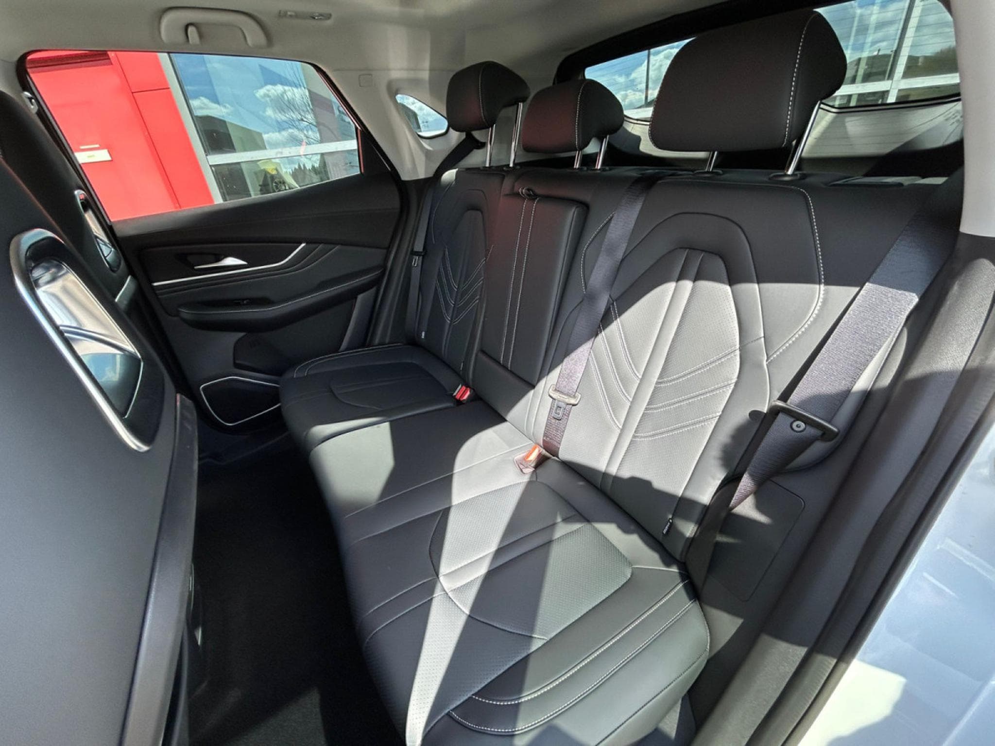 Forthing T5 EVO 1.5 HEV  1.5 FULL HYBRID (2026) - Foto 17