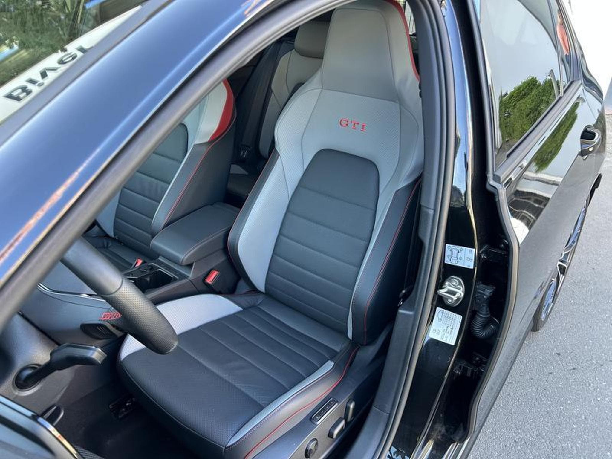 VW Golf GTI Clubsport (2025) - Photo 8