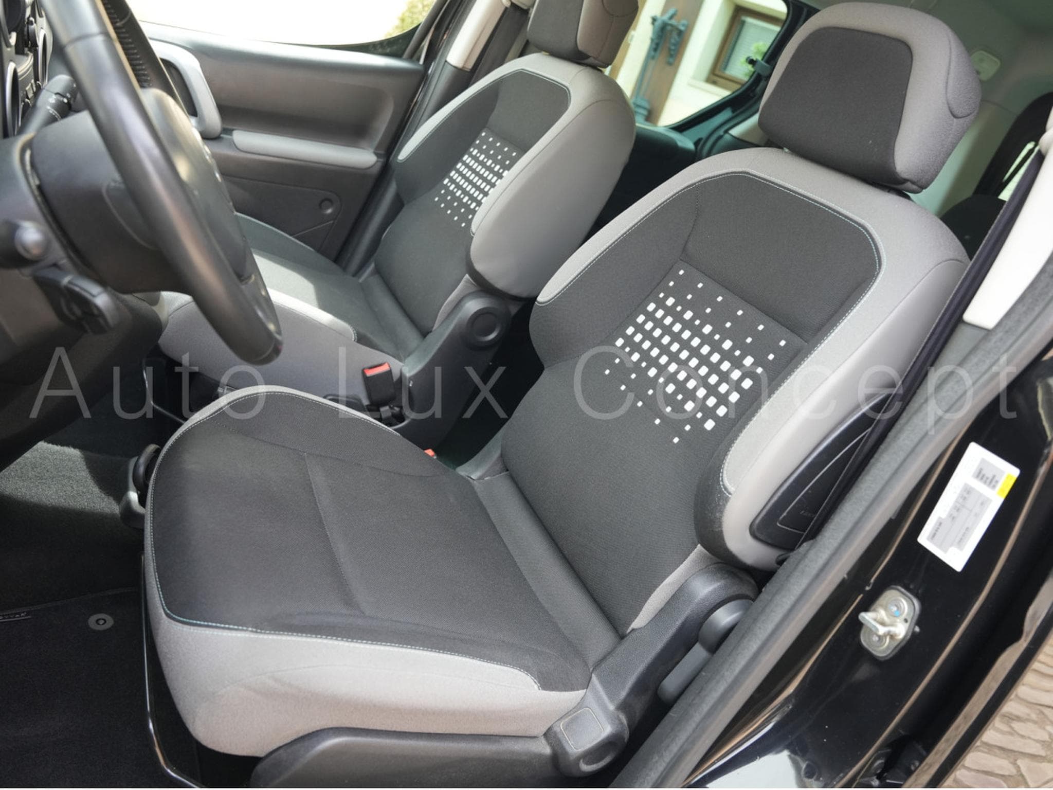 Citroën Berlingo Multispace 1.6 BlueHDi 100 ch Selection (2015) - Photo 7