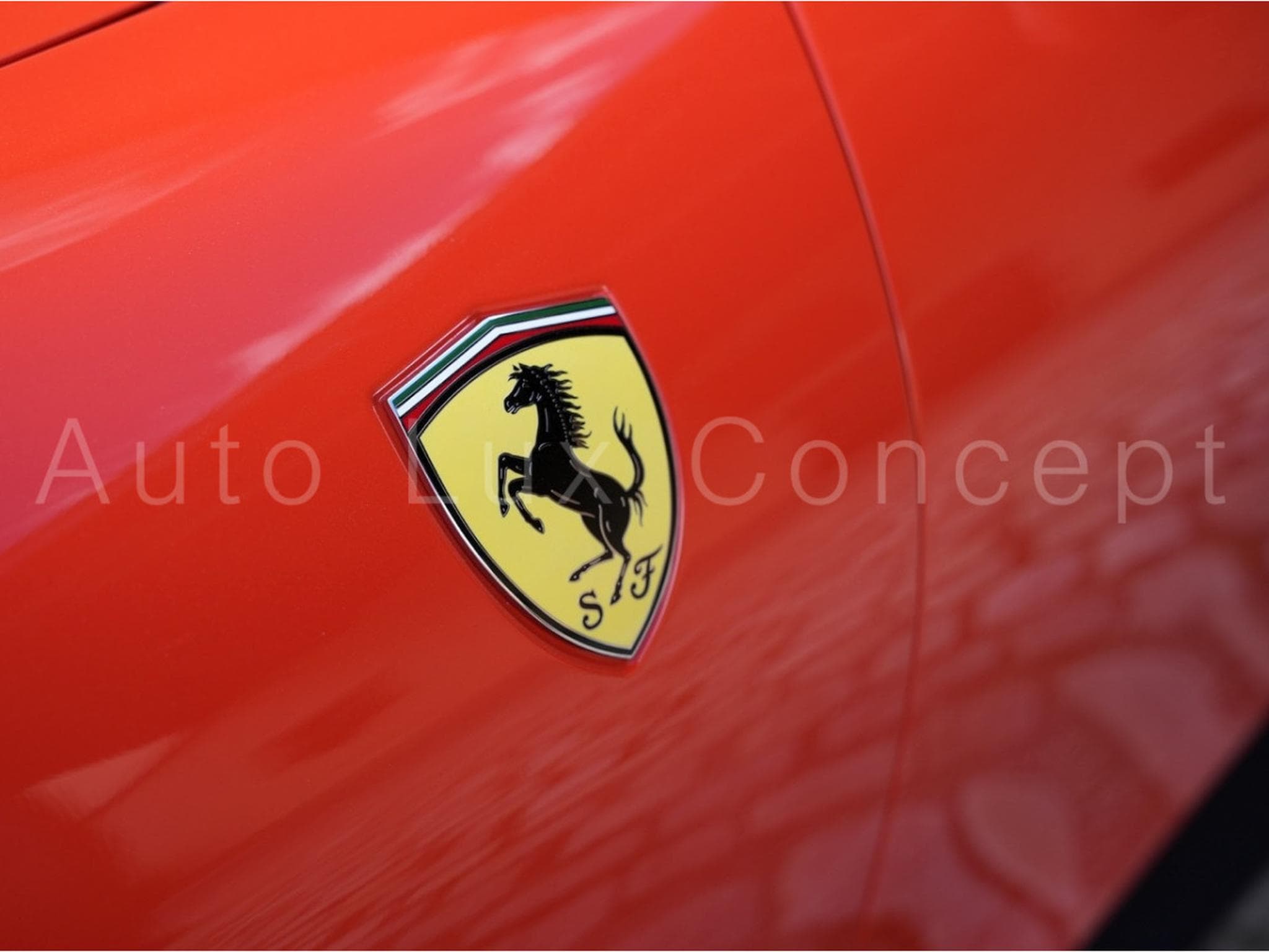 Ferrari Roma Rosso Dino (2021) - Photo 11