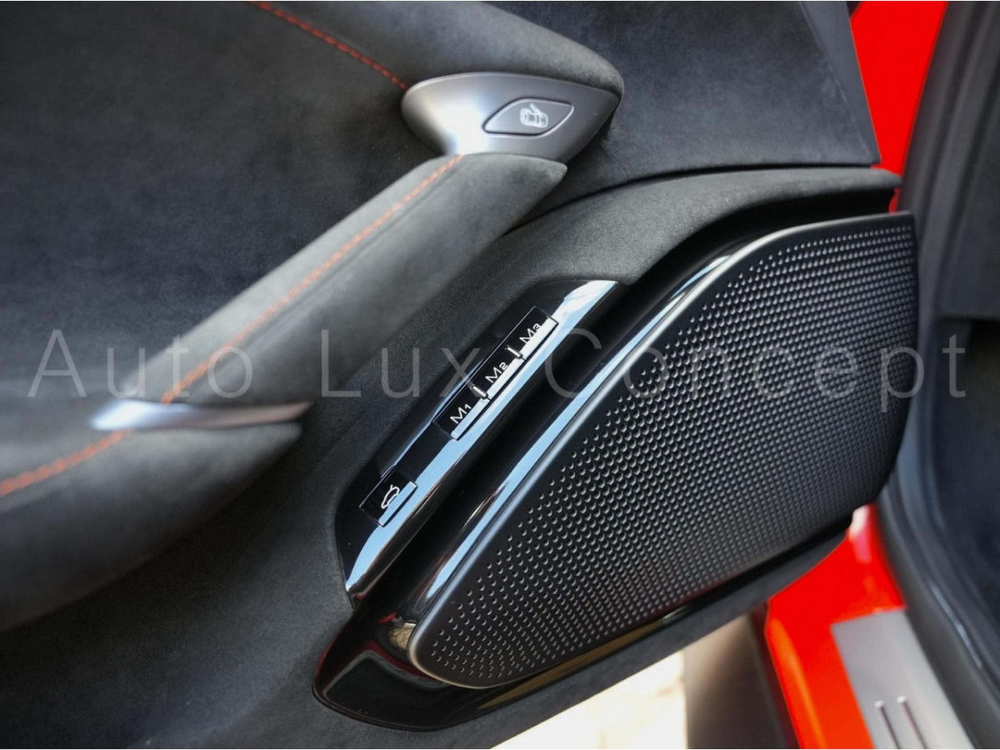 Ferrari Roma Rosso Dino (2021) - Photo 14