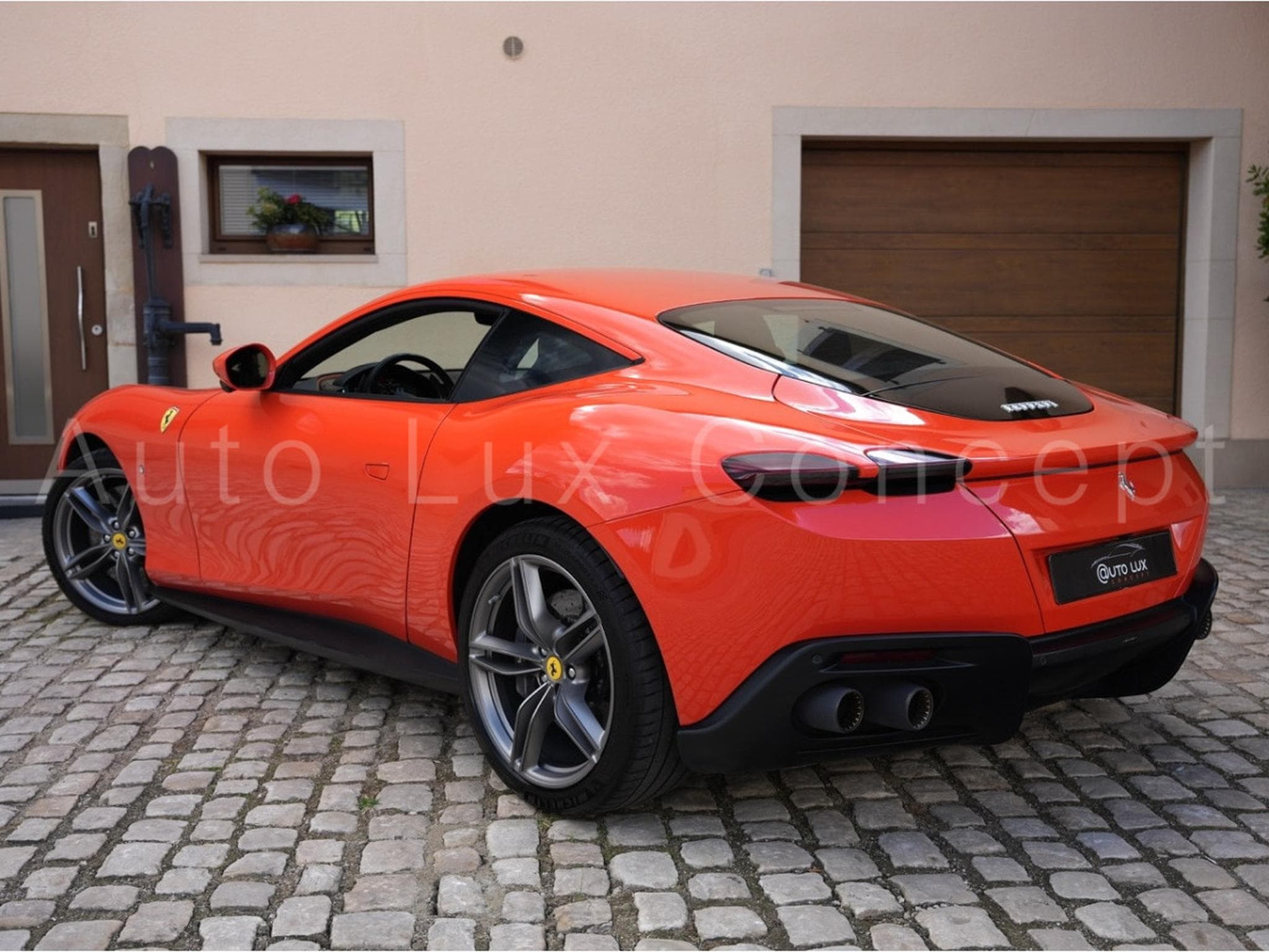 Ferrari Roma Rosso Dino (2021) - Photo 4