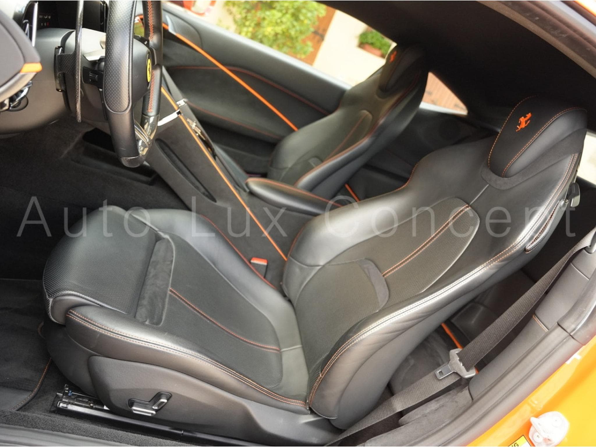 Ferrari Roma Rosso Dino (2021) - Photo 7