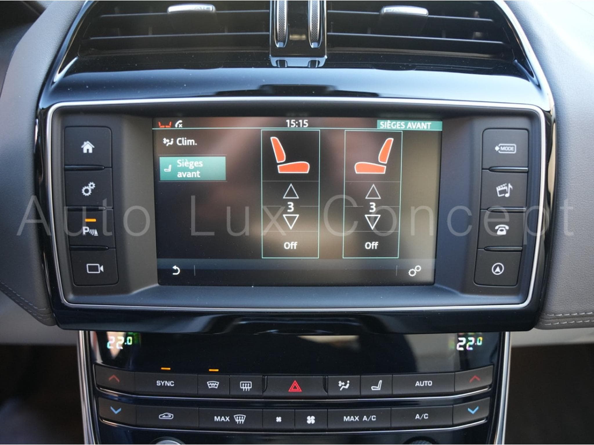 Jaguar XE Portfolio 20t (2016) - Photo 19