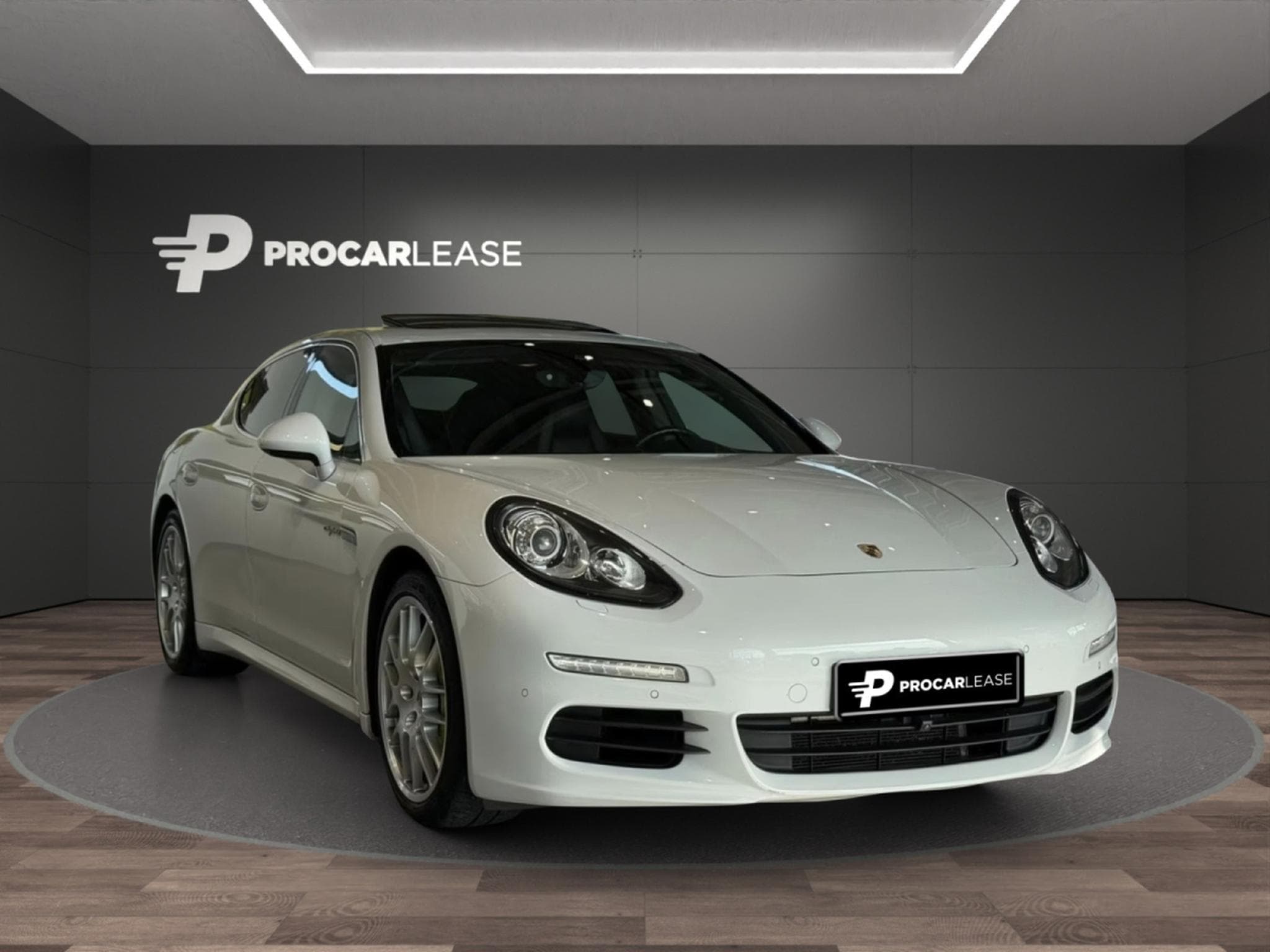 Porsche Panamera Panamera E-Hybrid S/20/Bi-Xenon/PANO/360°/Leder (2014) - Photo 4