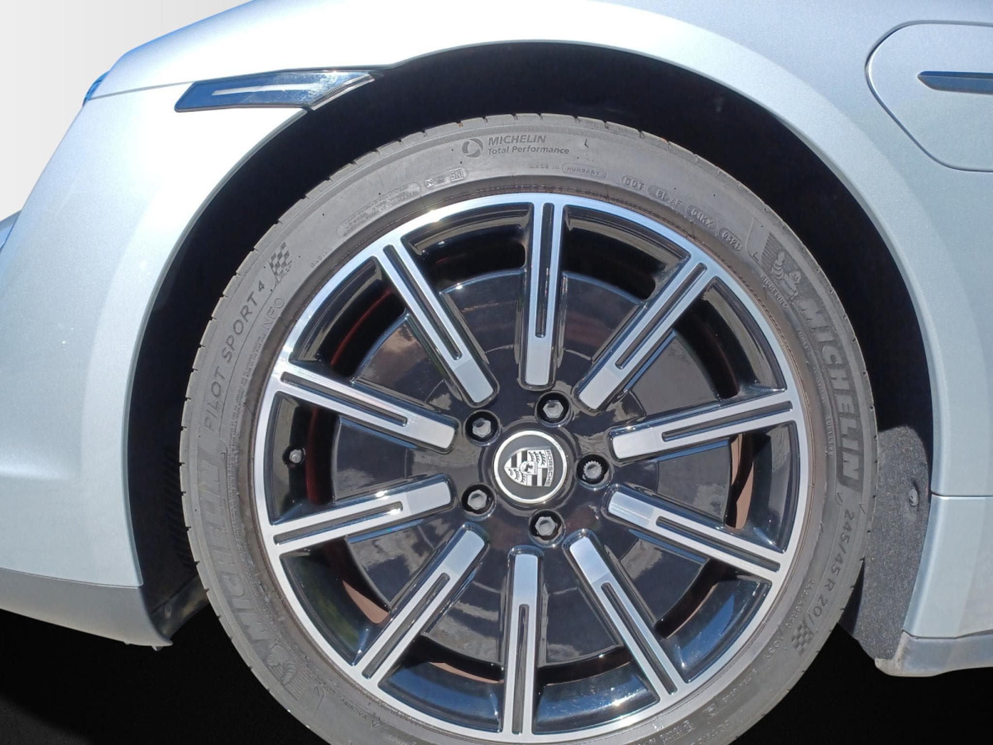 Porsche Taycan 4S (2021) - Photo 5