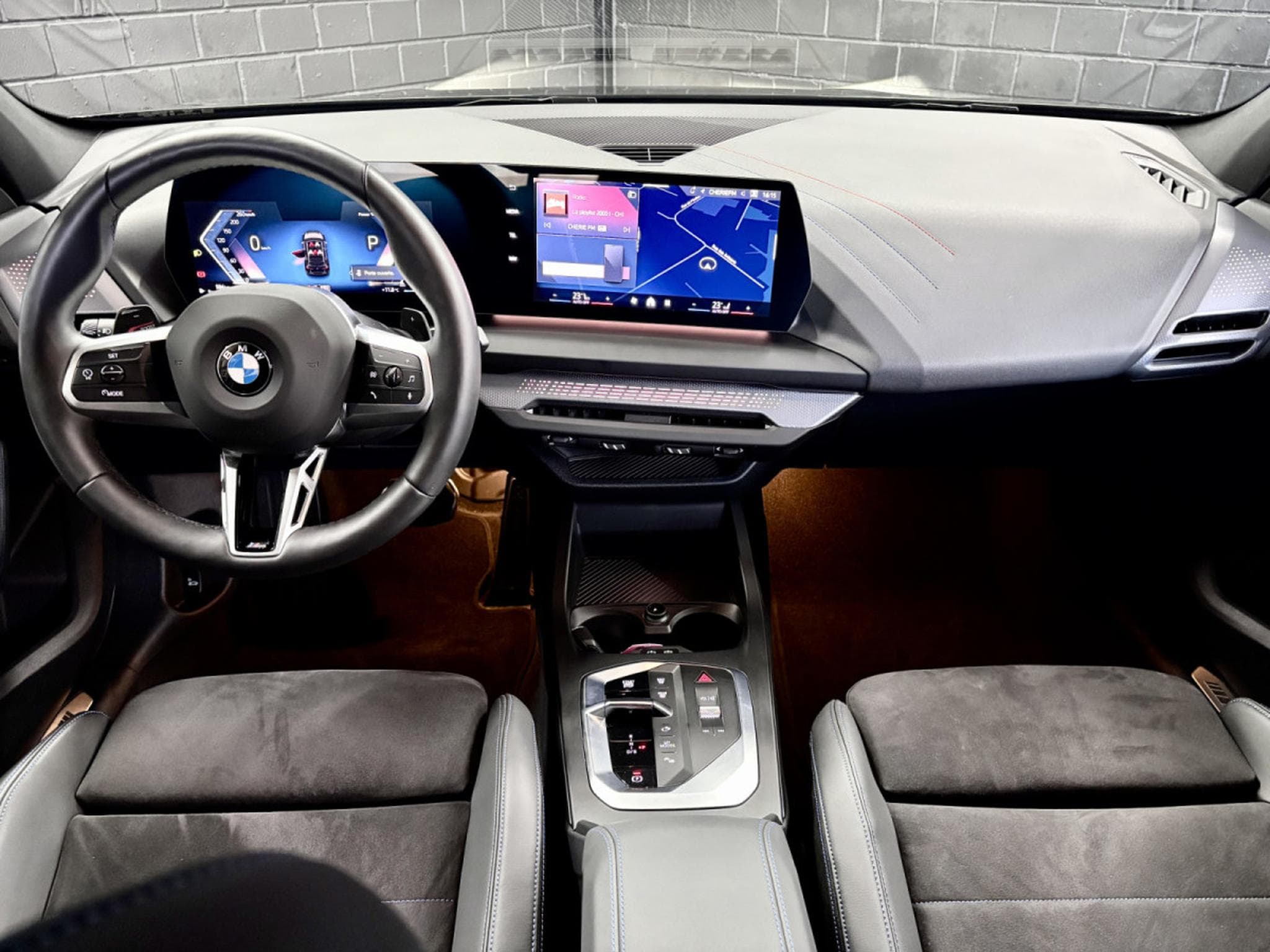 BMW 120 120i M-Sport 170CV  *Sièges Chauffants* Shadow Line * (2025) - Photo 9