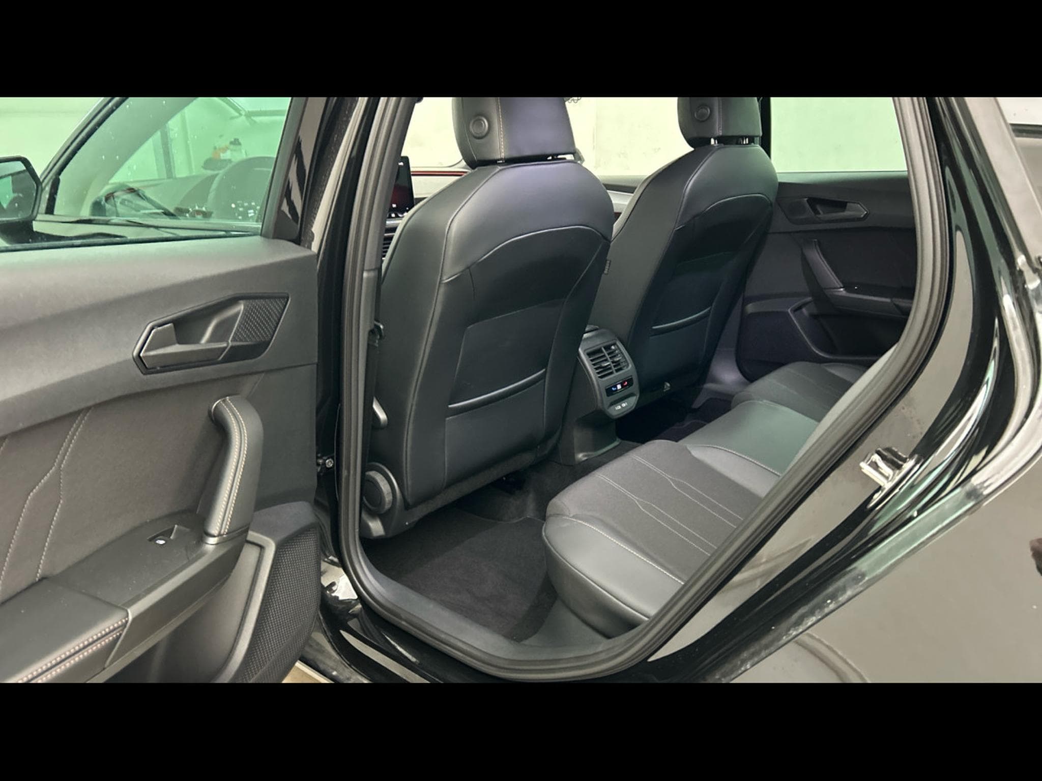 Cupra Leon ST 1.5 eTSI MHEV 150 CV *VSS* HAYON * CAMERA* (2025) - Photo 13