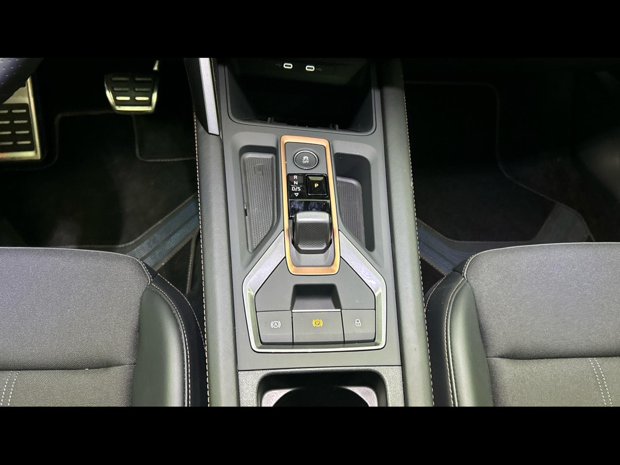 Cupra Leon ST 1.5 eTSI MHEV 150 CV *VSS* HAYON * CAMERA* (2025) - Photo 8