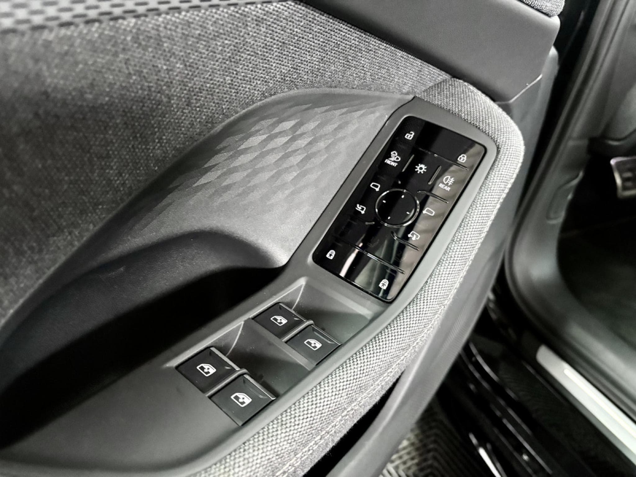 Audi A5 40 TDI 204 CV AVANT S TRONIC S LINE PLUS *CAMERA* (2025) - Photo 22