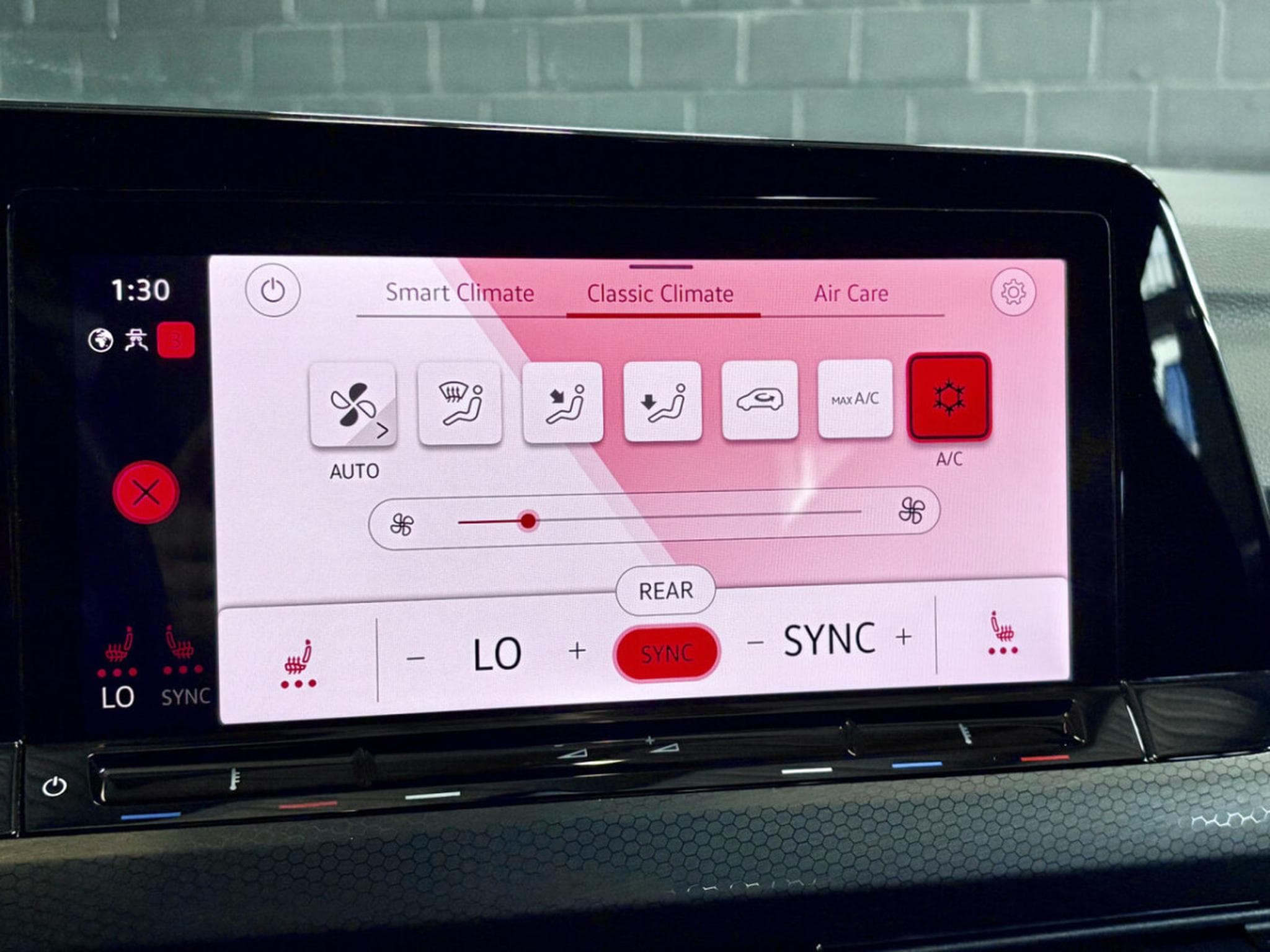 VW Golf GTI Clubsport 2.0 TSI 300 CV DSG7 *PACK PERF* AKRA* MATRIX * (2024) - Photo 14