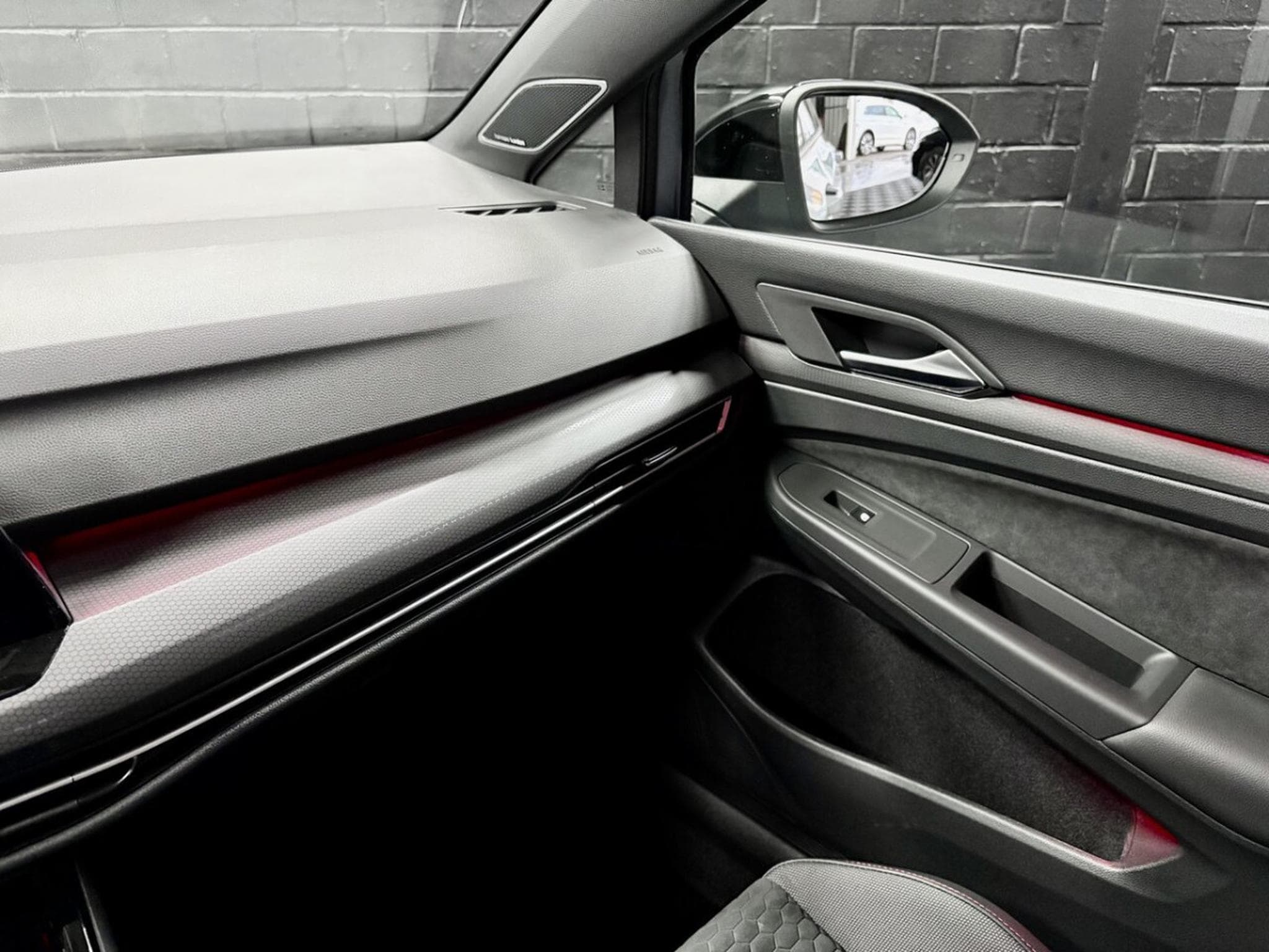 VW Golf GTI Clubsport 2.0 TSI 300 CV DSG7 *PACK PERF* AKRA* MATRIX * (2024) - Photo 15