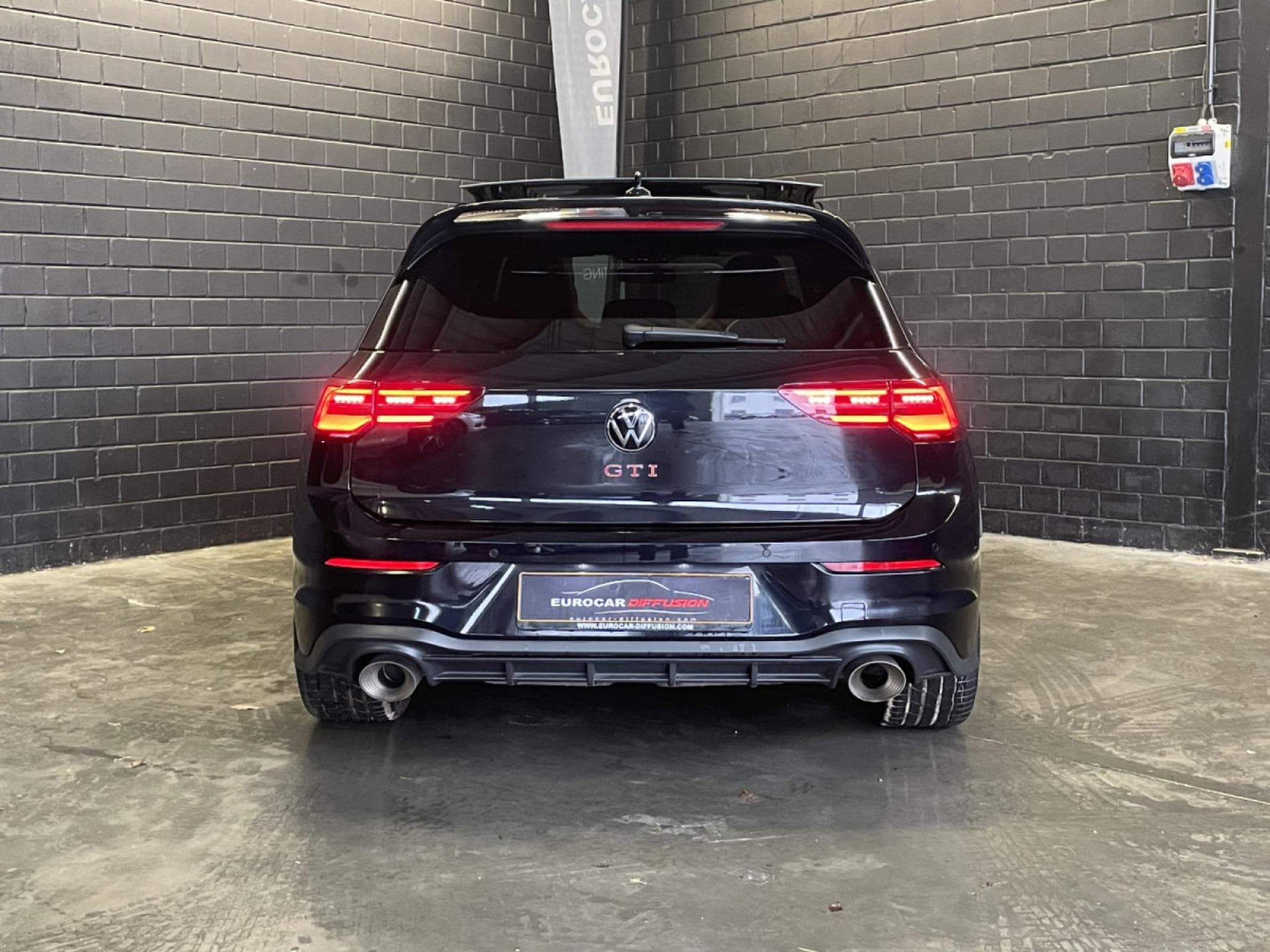 VW Golf GTI Clubsport 2.0 TSI 300 CV DSG7 *PACK PERF* AKRA* MATRIX * (2024) - Photo 5