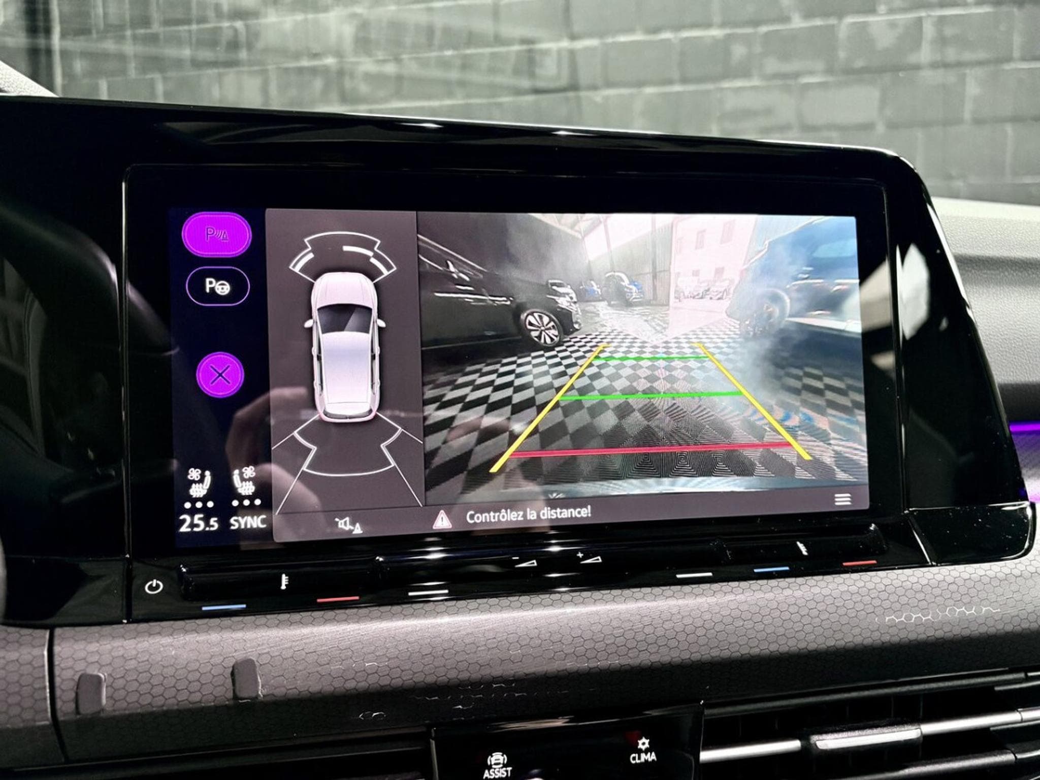 VW Golf GTI Clubsport 2.0 TSI 300 CV DSG7 *PACK PERF* AKRA* MATRIX * (2023) - Photo 14