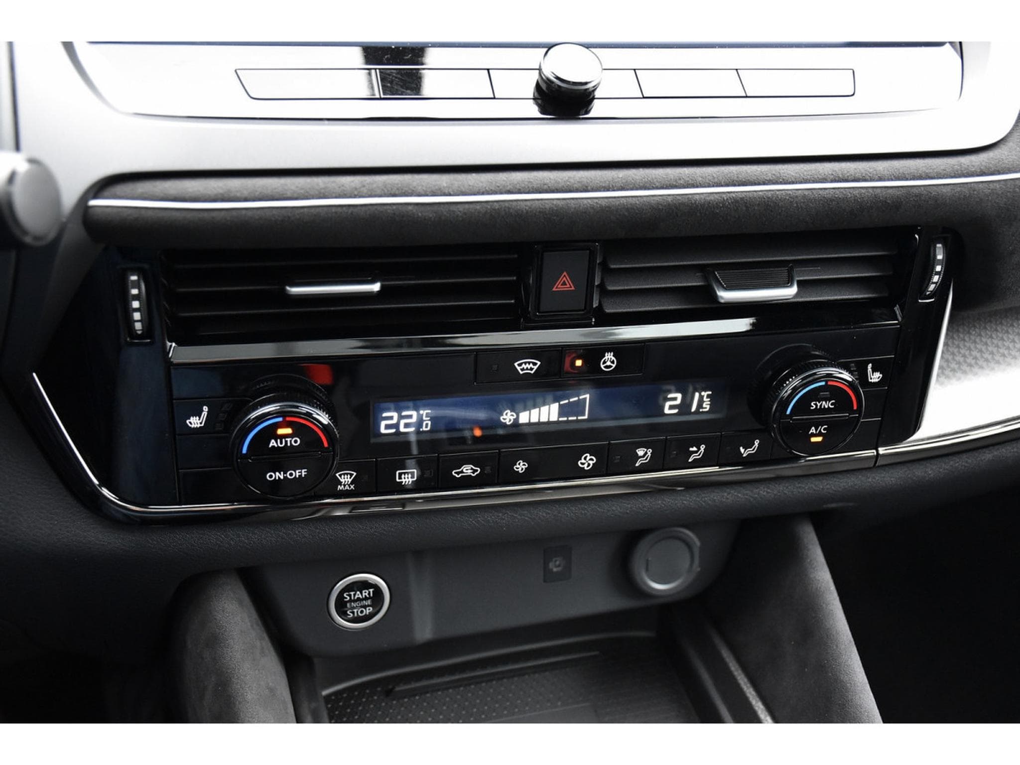 Nissan Qashqai 1.3 DIG-T MHEV N-Design Xtronic CUIR MEMO BOSE PANO NEUF (2025) - Photo 19