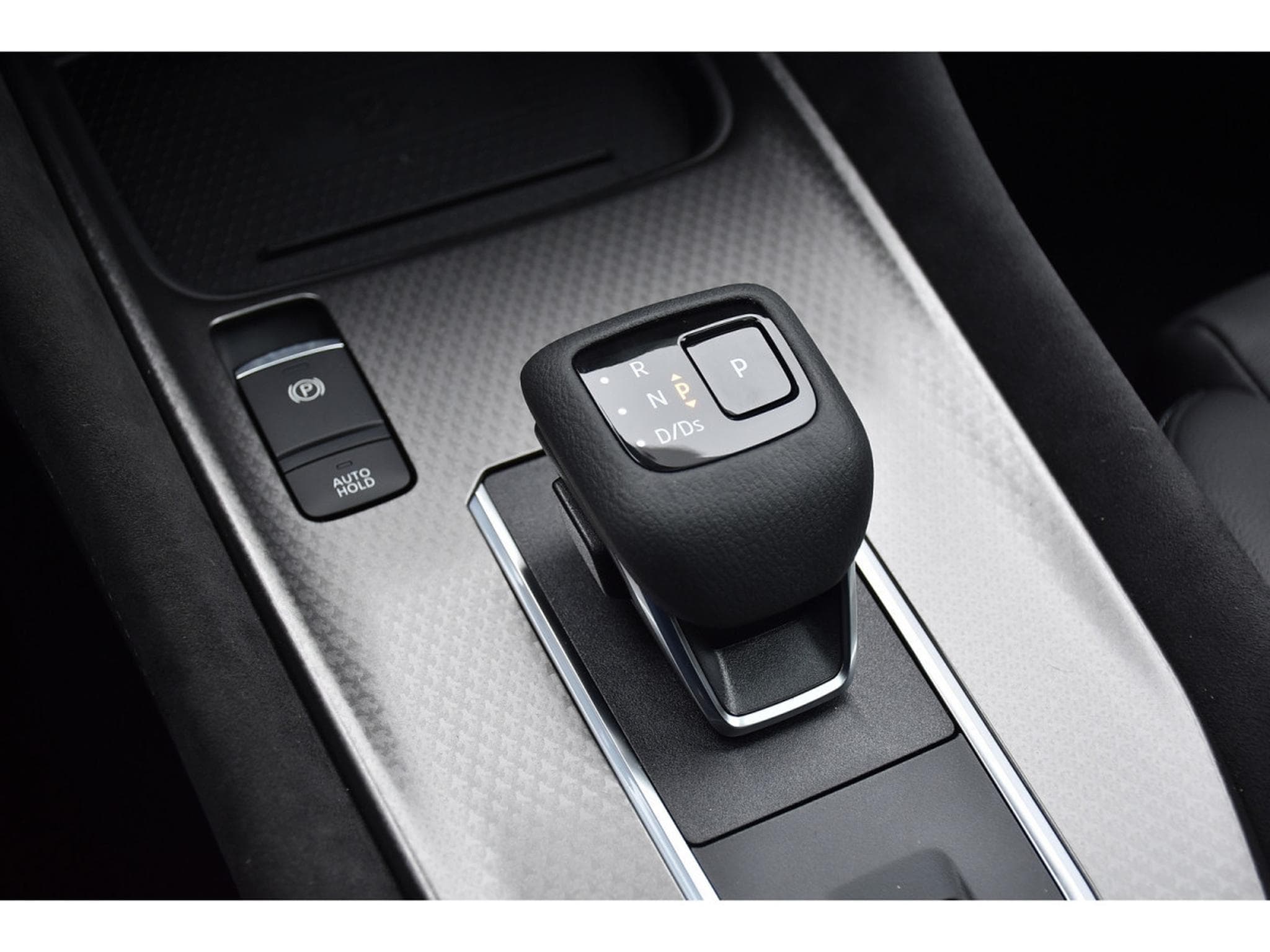 Nissan Qashqai 1.3 DIG-T MHEV N-Design Xtronic CUIR MEMO BOSE PANO NEUF (2025) - Photo 21