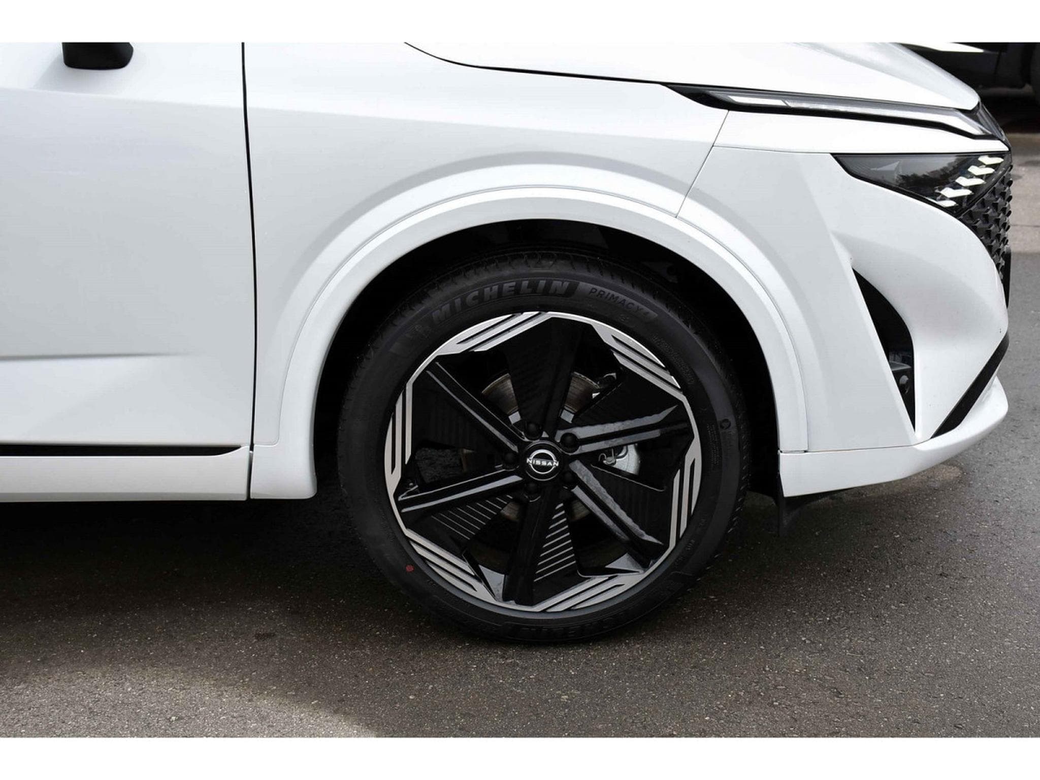 Nissan Qashqai 1.3 DIG-T MHEV N-Design Xtronic CUIR MEMO BOSE PANO NEUF (2025) - Photo 5