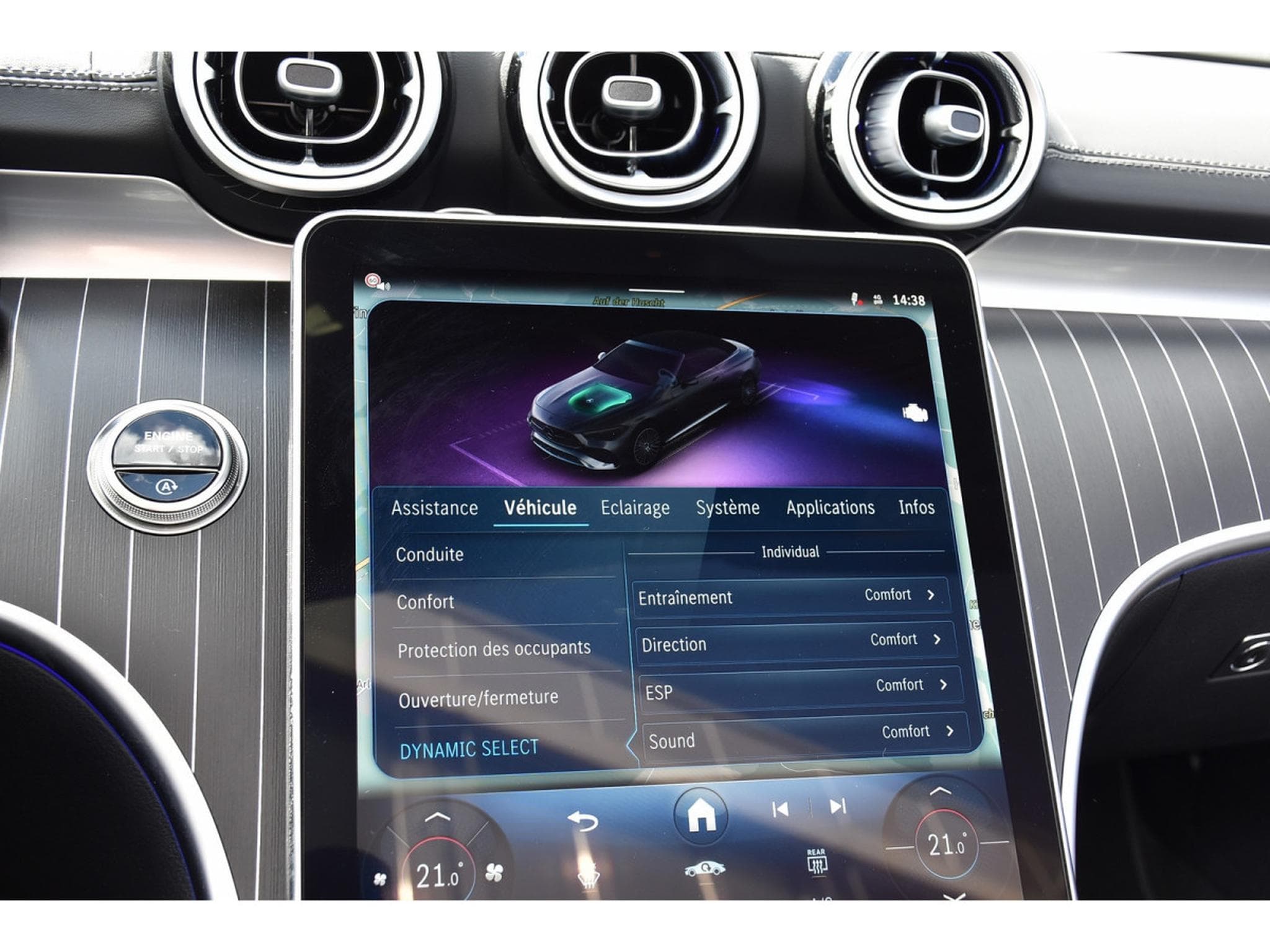 Mercedes CLE 200 AMG Line 9G-Tronic MEMO SG VENT DISTR CAM360 SIDE AIRSCARF (2025) - Photo 16