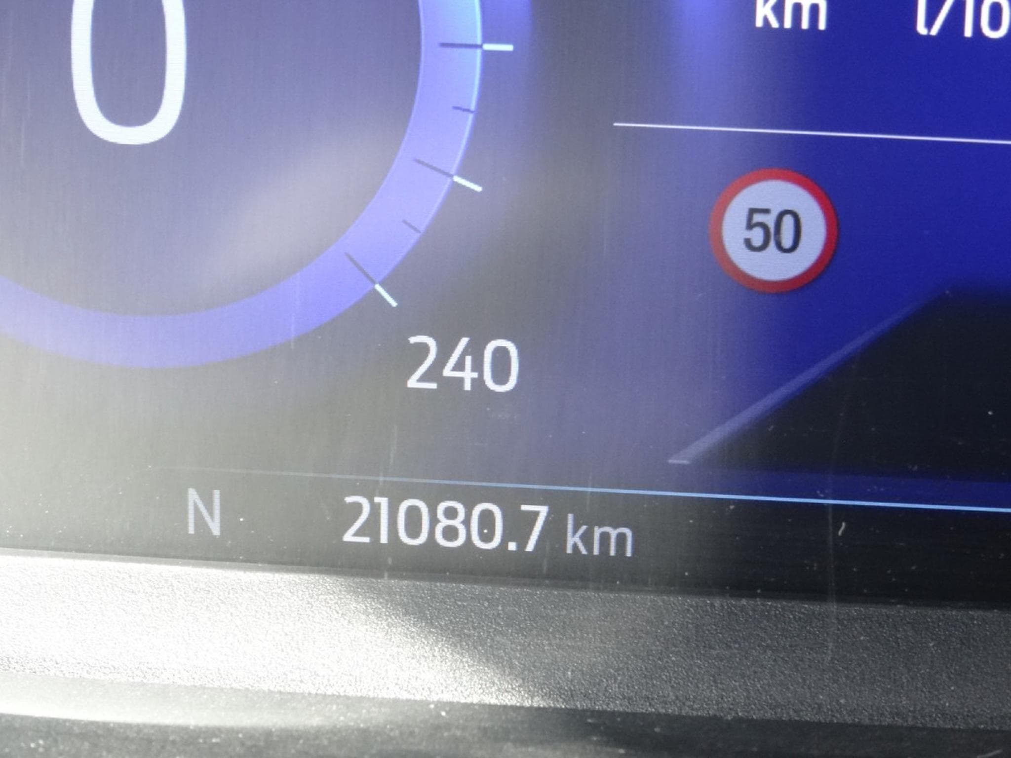 Ford Kuga 1.5 ST-LINE X 150CV (2022) - Photo 7