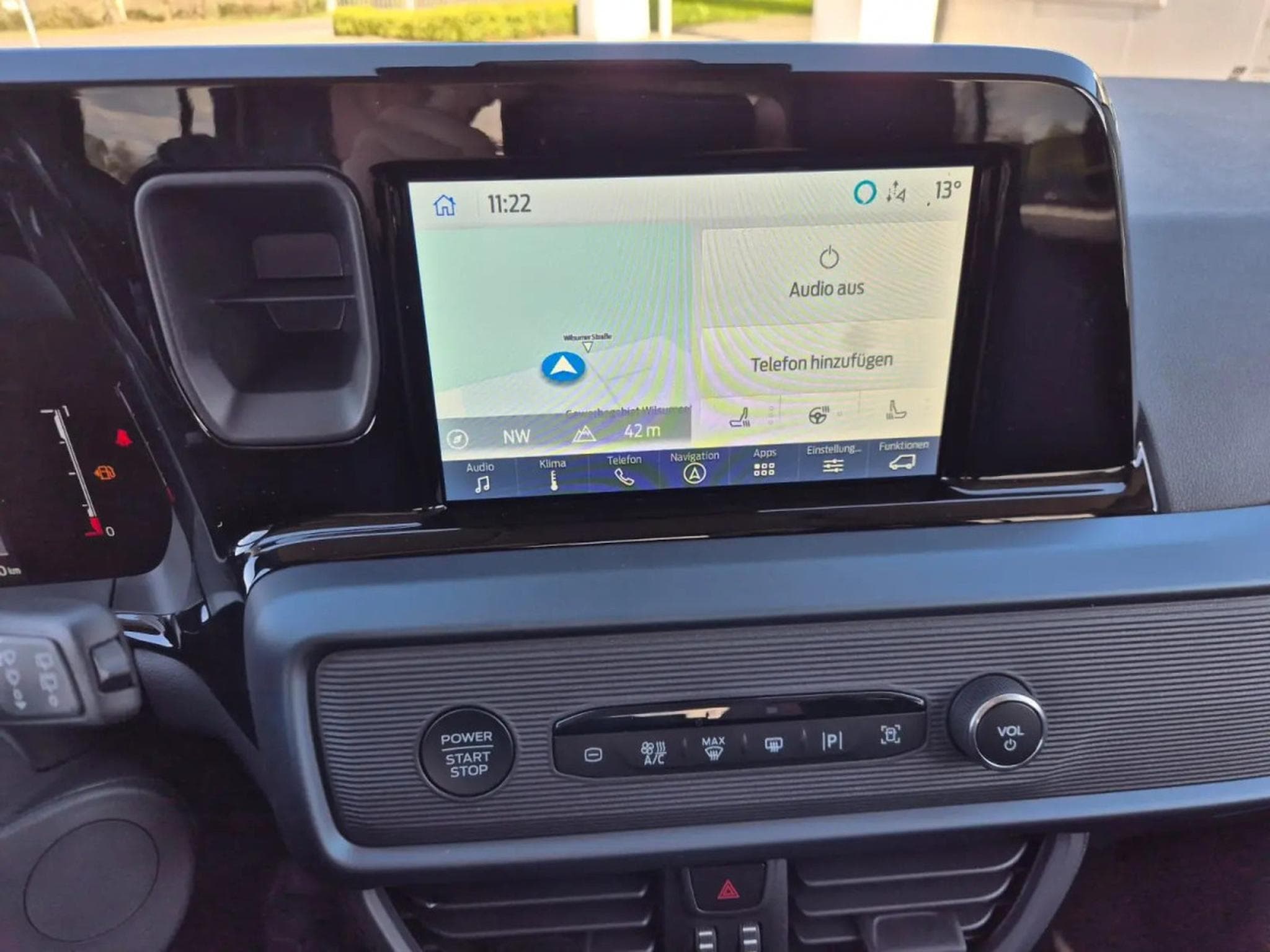 Ford Tourneo 1.0i Ecoboost 125 Active (2026) - Photo 17