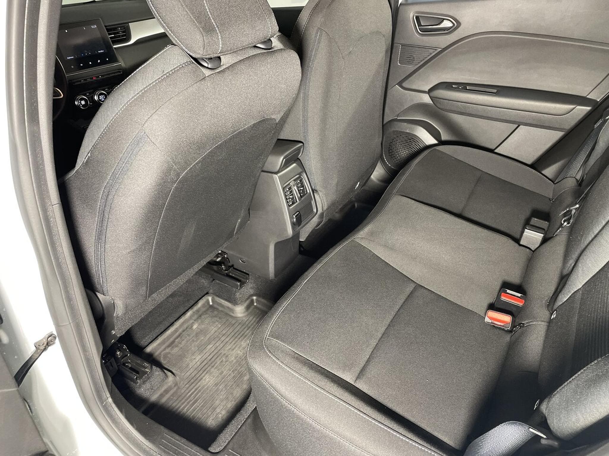 Renault Captur 1.5 BLUEDCI 115 EDC CORPORATE GPS CARPLAY (2020) - Photo 12