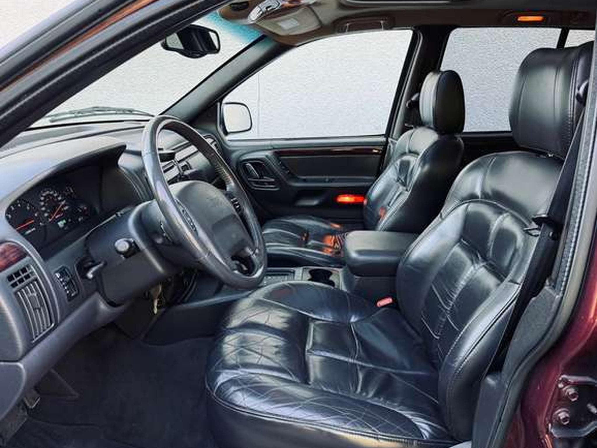 Jeep Cherokee 4.7i V8 Limited (Quadra-Drive) (2000) - Photo 12