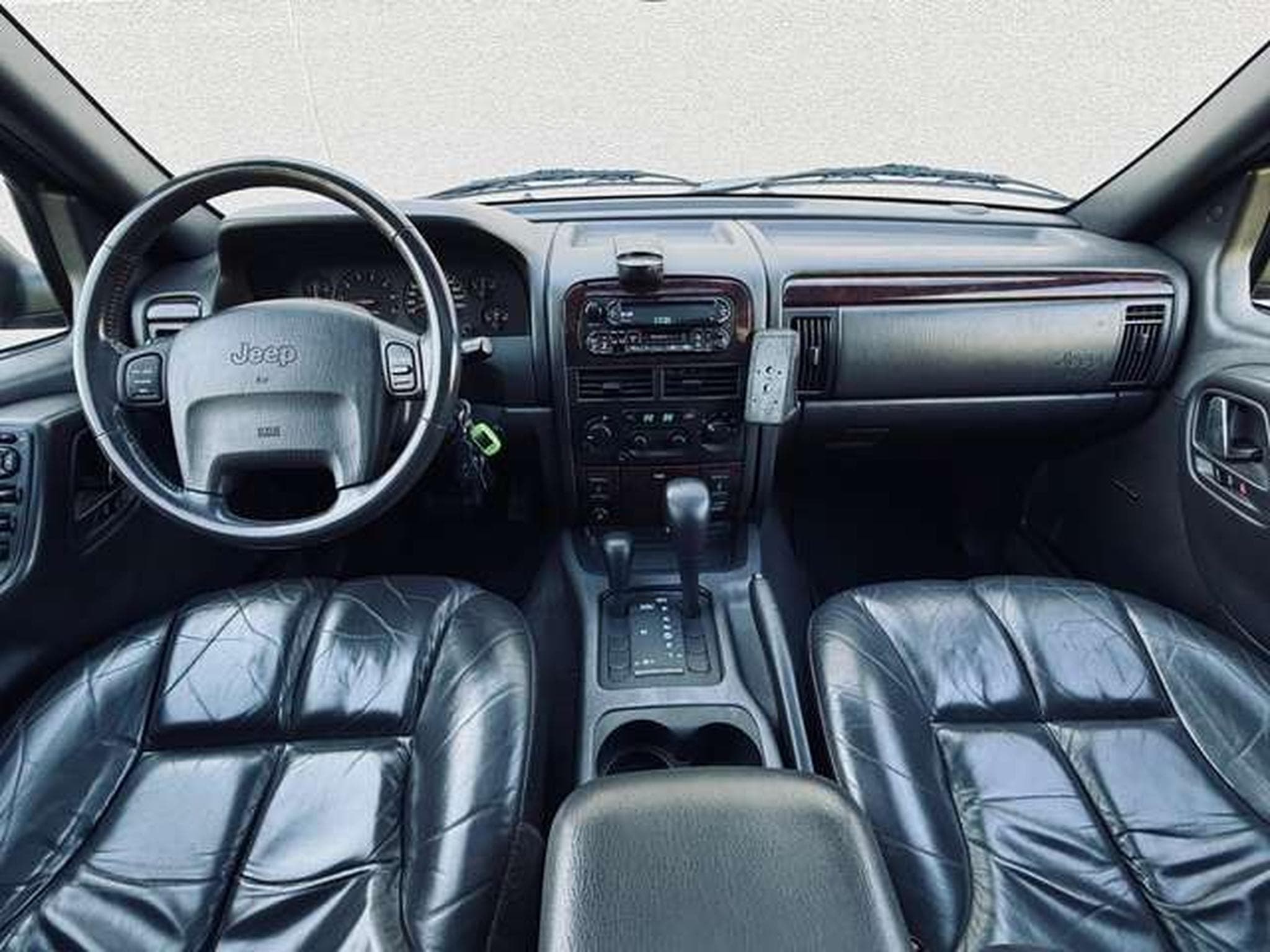 Jeep Cherokee 4.7i V8 Limited (Quadra-Drive) (2000) - Photo 9