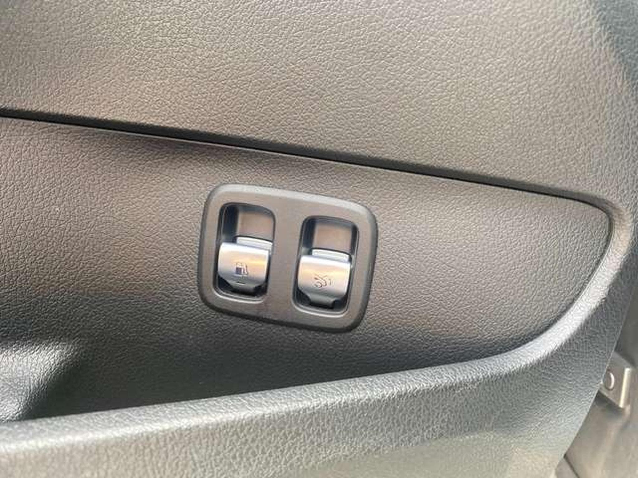 Mercedes C 300 C 300e  AMG Line / JUSQU'A 48 MOIS DE GARANTIE (2023) - Photo 14