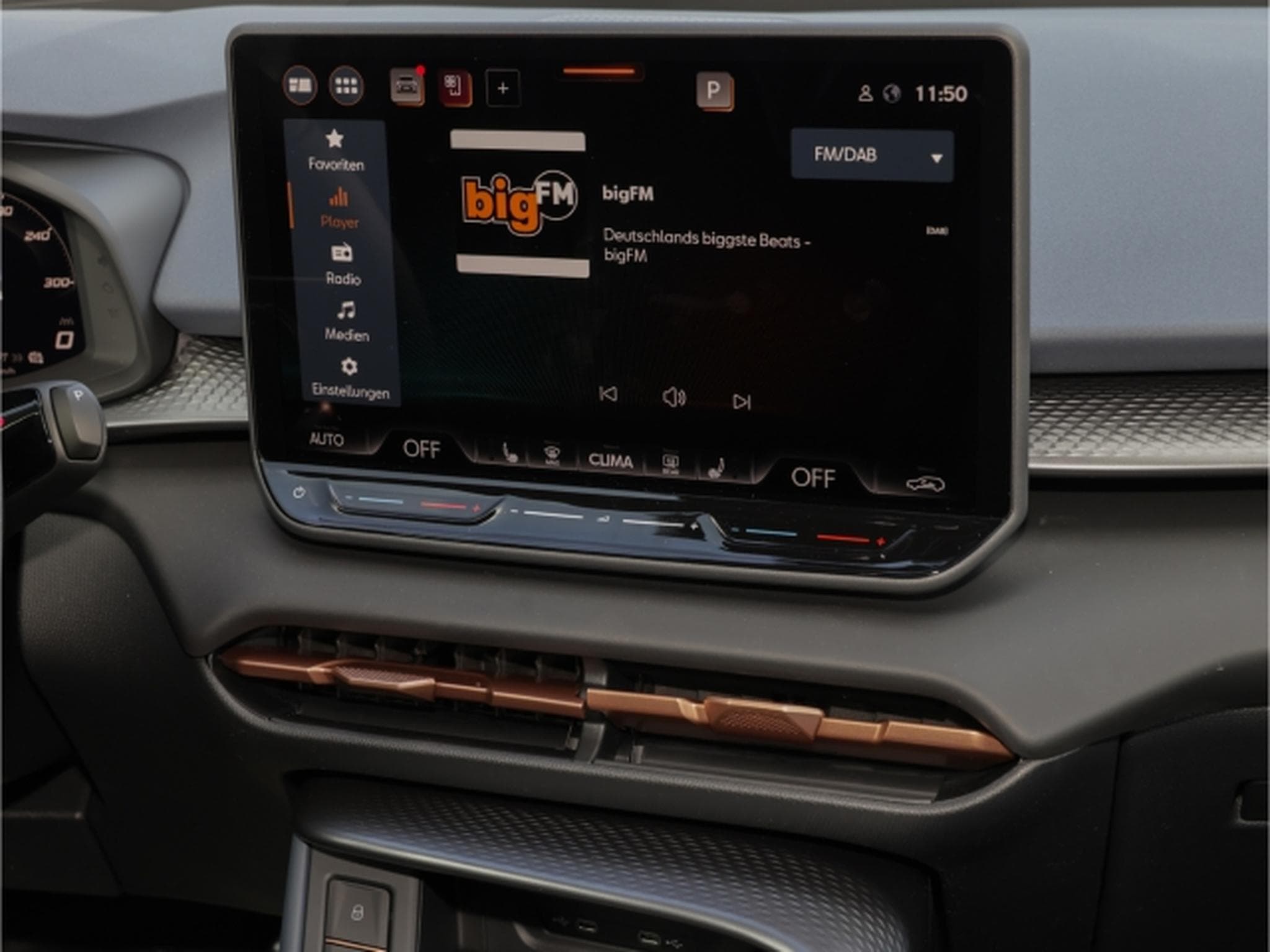 Cupra Terramar 1.5 eTSI DSG Voll-LED Kamera (2026) - Photo 8