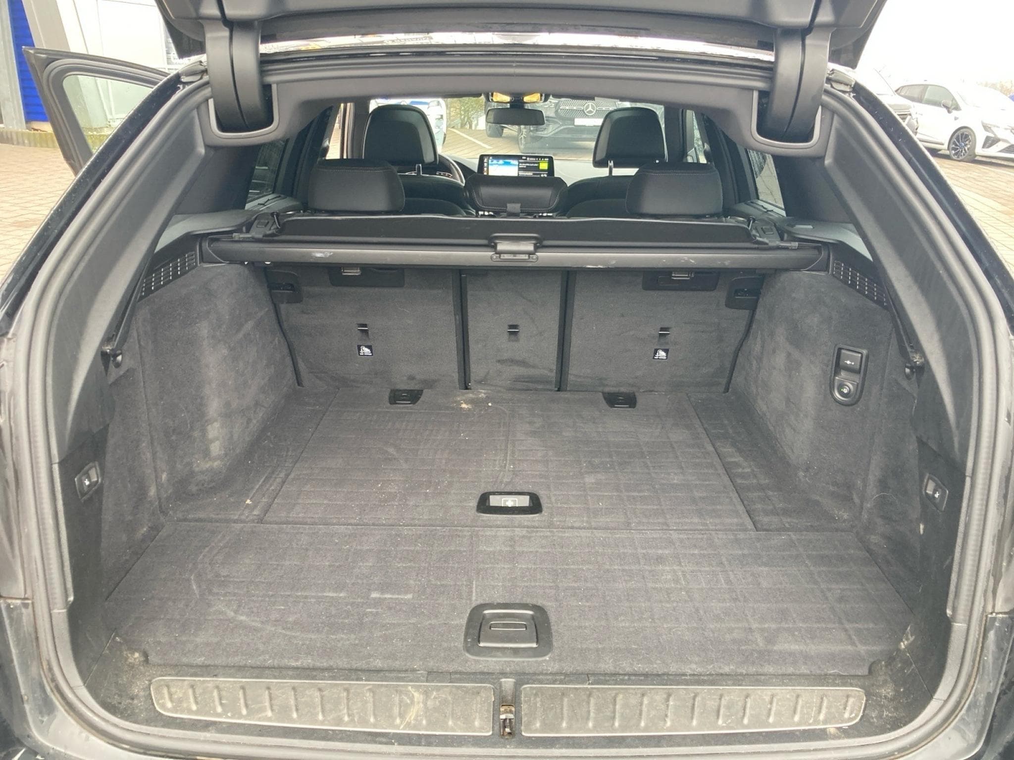 BMW 530 d Mild Hybrid xDrive M Sport AHK (2023) - Photo 6