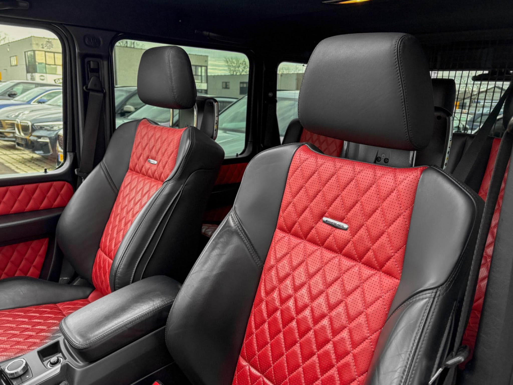 Mercedes G 63 AMG G63 AMG DESIGNO/DISTRO+/MULTMEDIA/VOLL (2015) - Photo 7