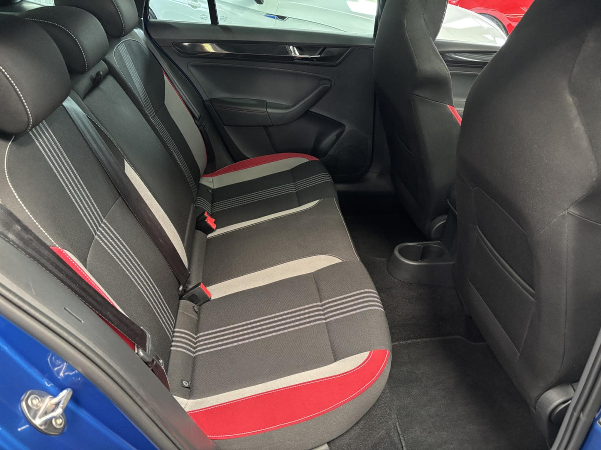 Skoda Rapid 1.0 TSI Monte Carlo (2018) - Photo 12