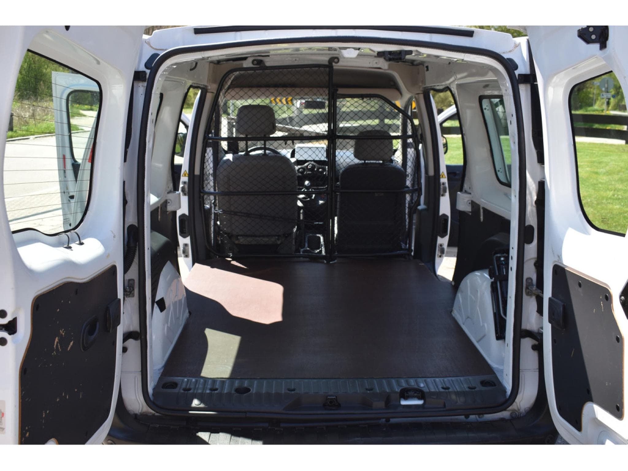 Renault Kangoo MAXI 1,5 DCi 95  8900km comme neuf (2022) - Photo 9